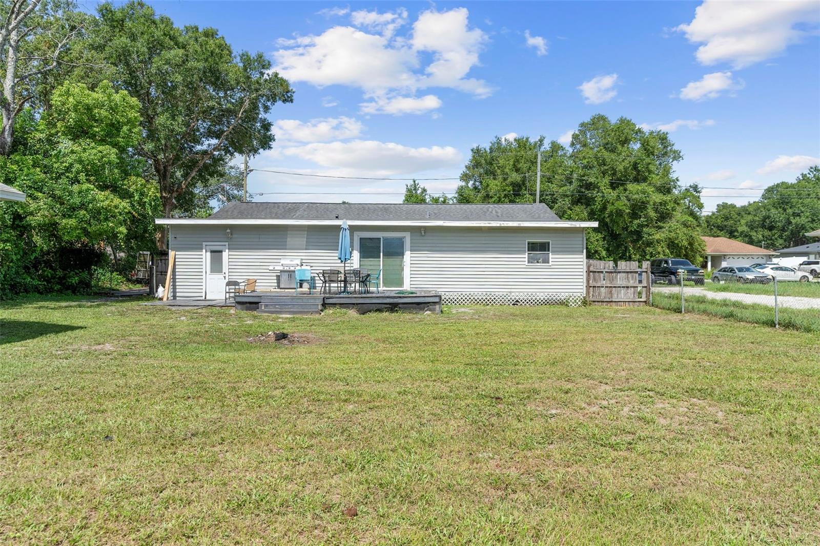 Image 11 of 29 For 475 Cedar Avenue