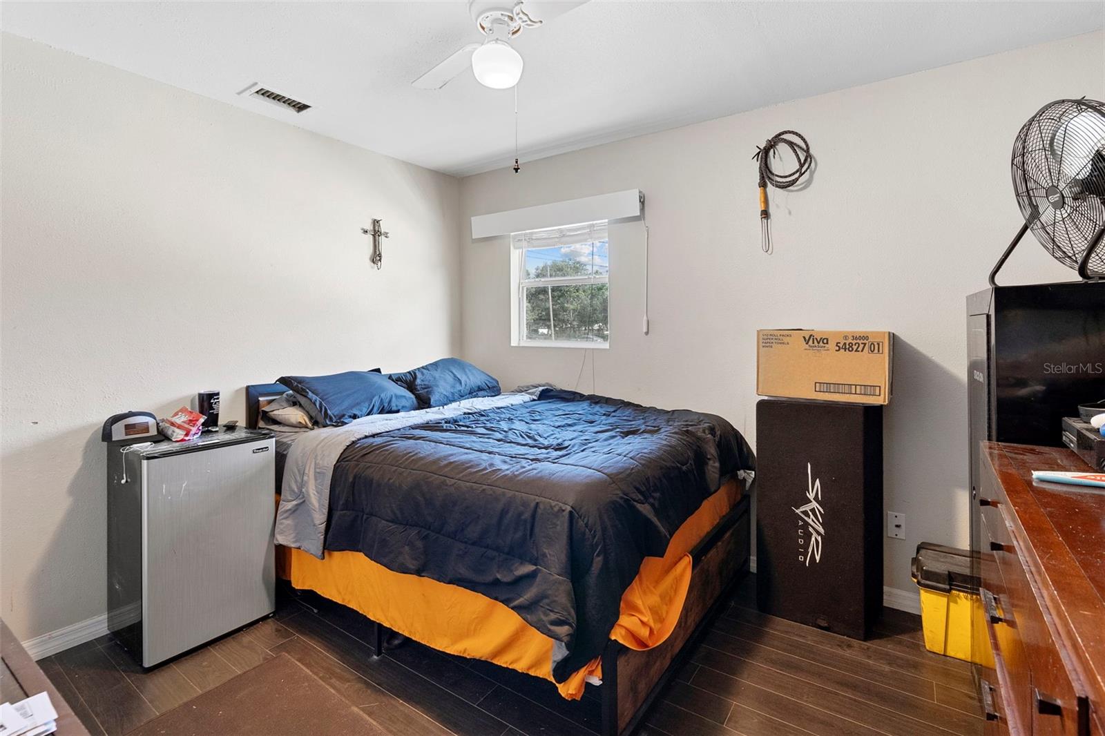 Image 16 of 29 For 475 Cedar Avenue