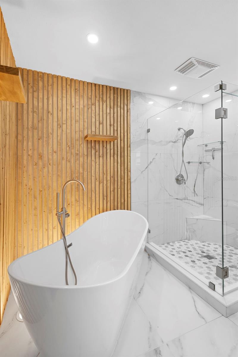 Image 30 of 70 For 124 Lake Molly Avenue