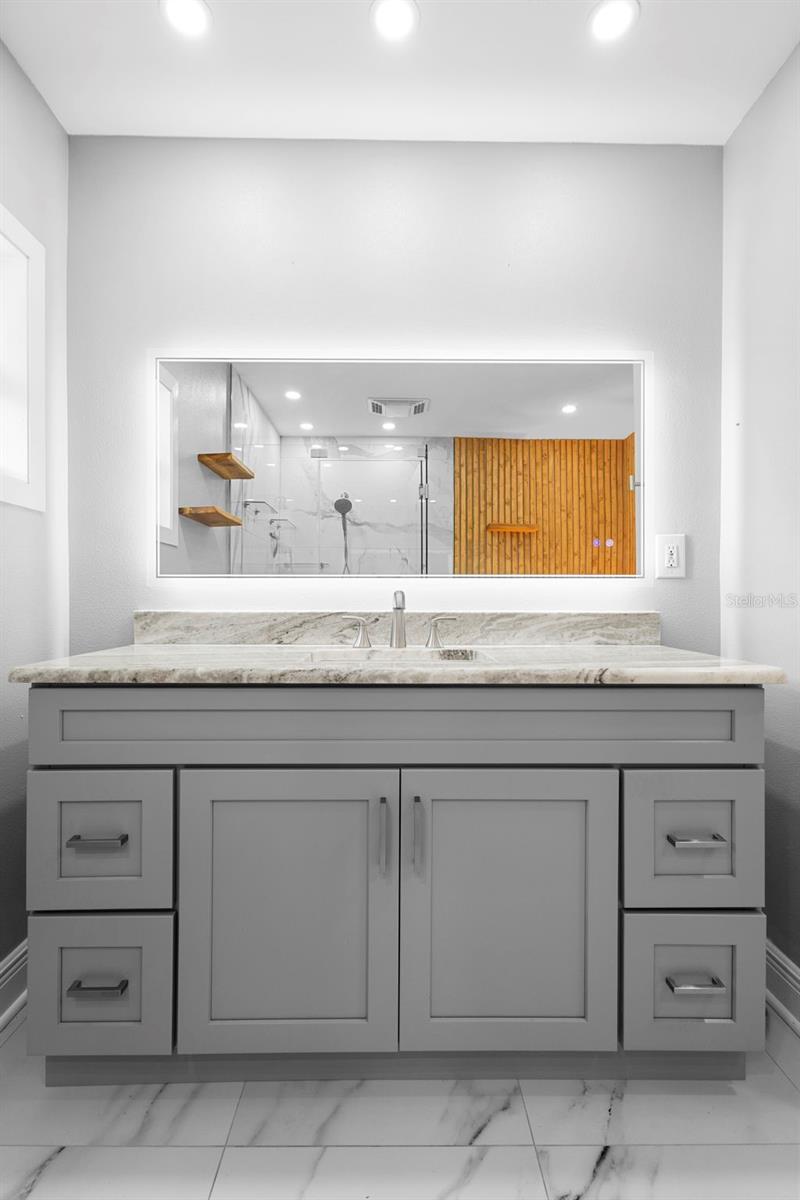 Image 32 of 70 For 124 Lake Molly Avenue