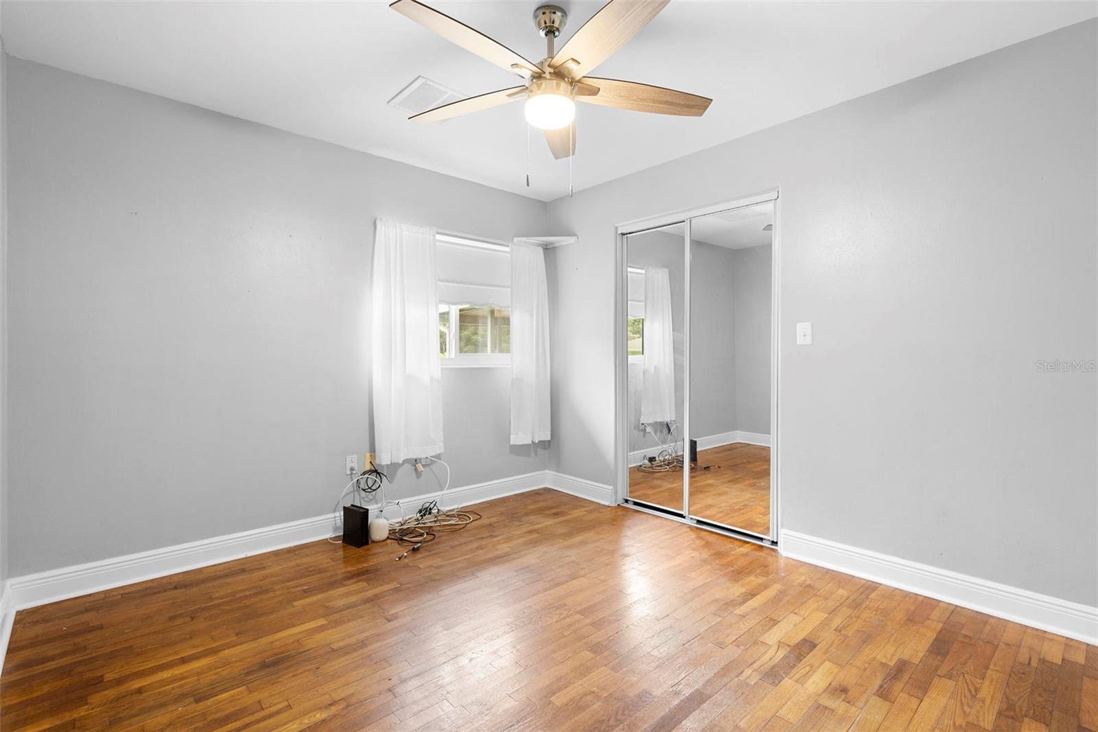 Image 35 of 70 For 124 Lake Molly Avenue