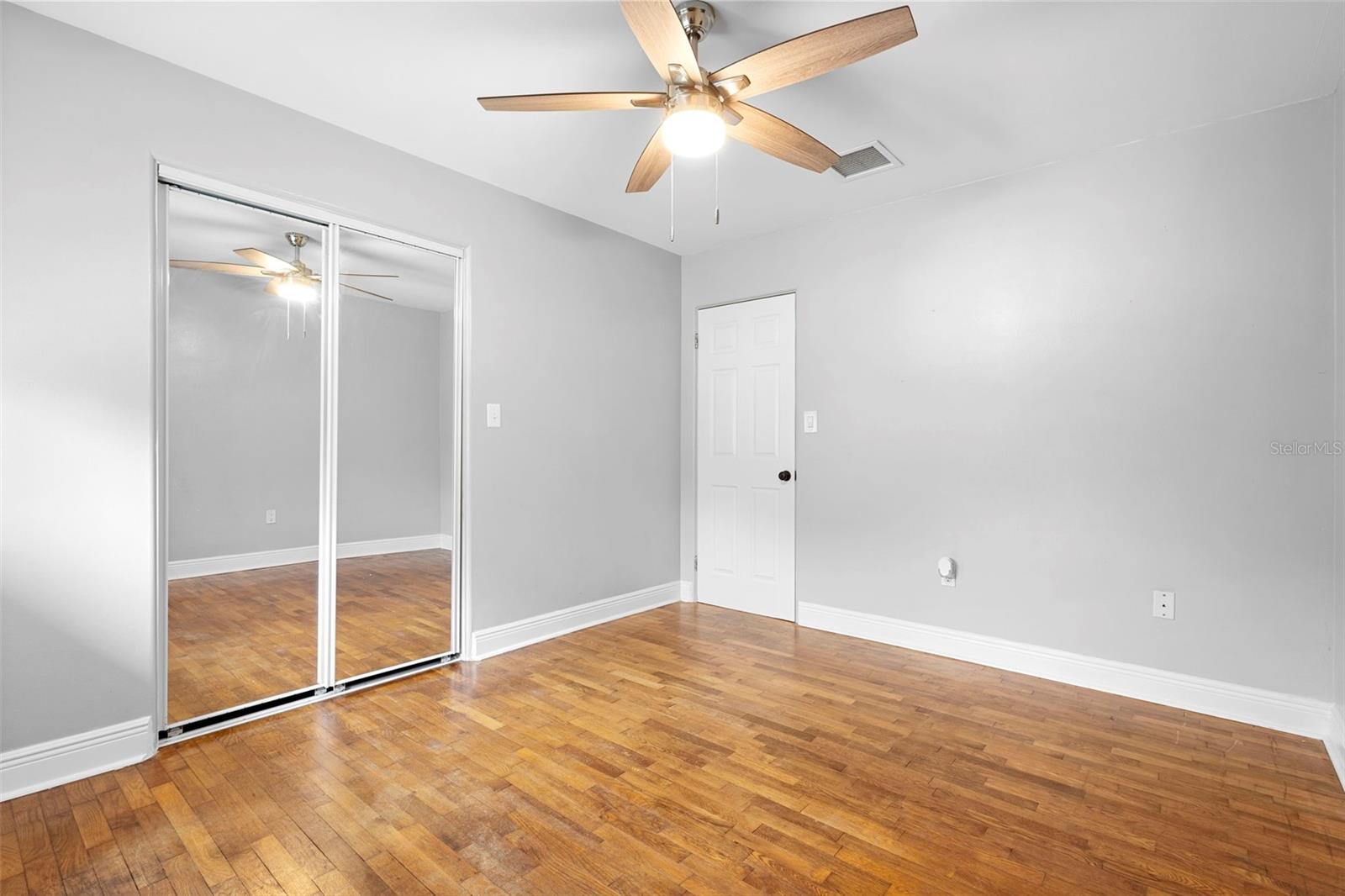 Image 36 of 70 For 124 Lake Molly Avenue