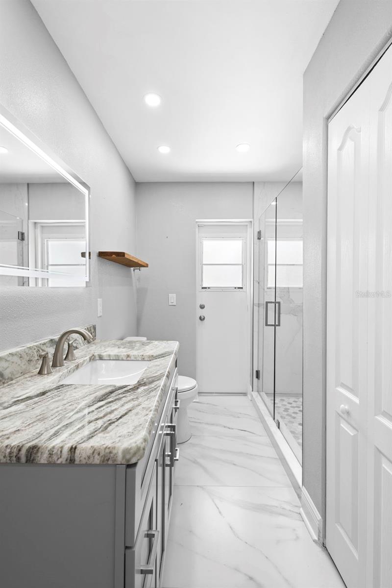 Image 39 of 70 For 124 Lake Molly Avenue