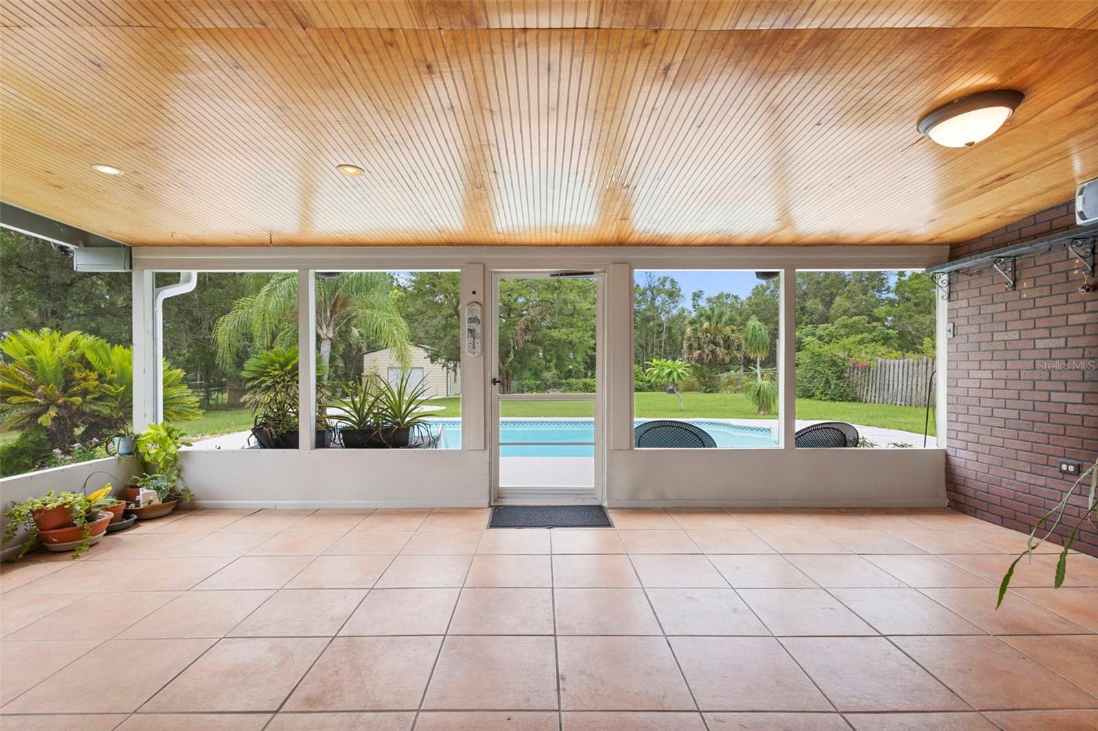 Image 42 of 70 For 124 Lake Molly Avenue