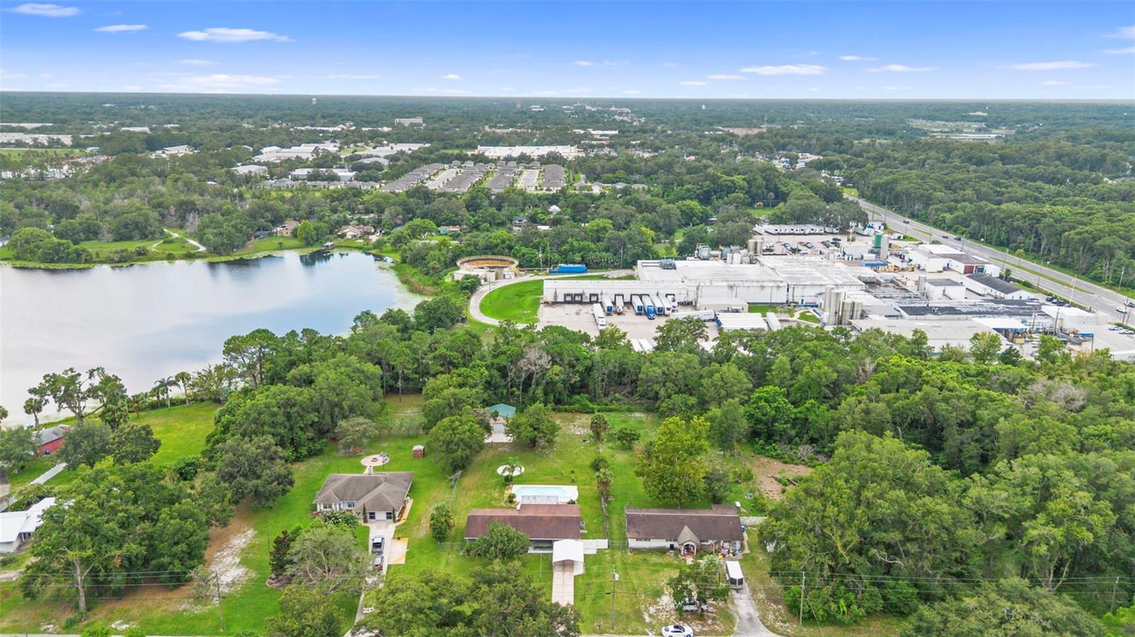 Image 56 of 70 For 124 Lake Molly Avenue