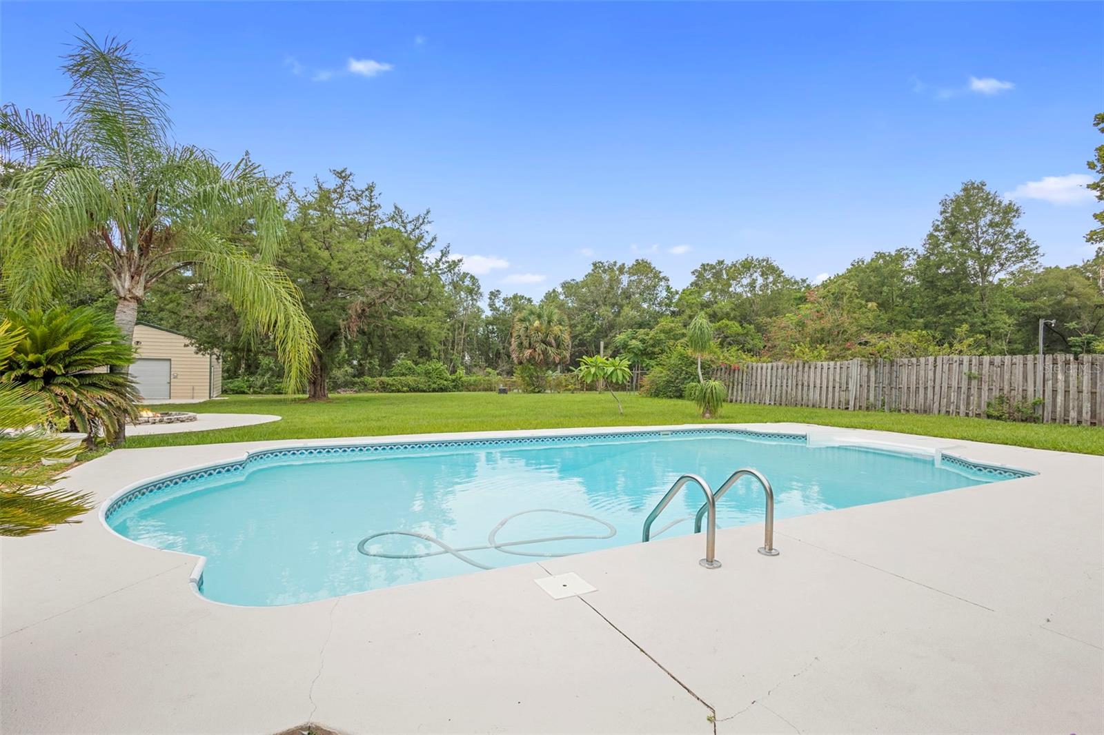 Image 6 of 70 For 124 Lake Molly Avenue