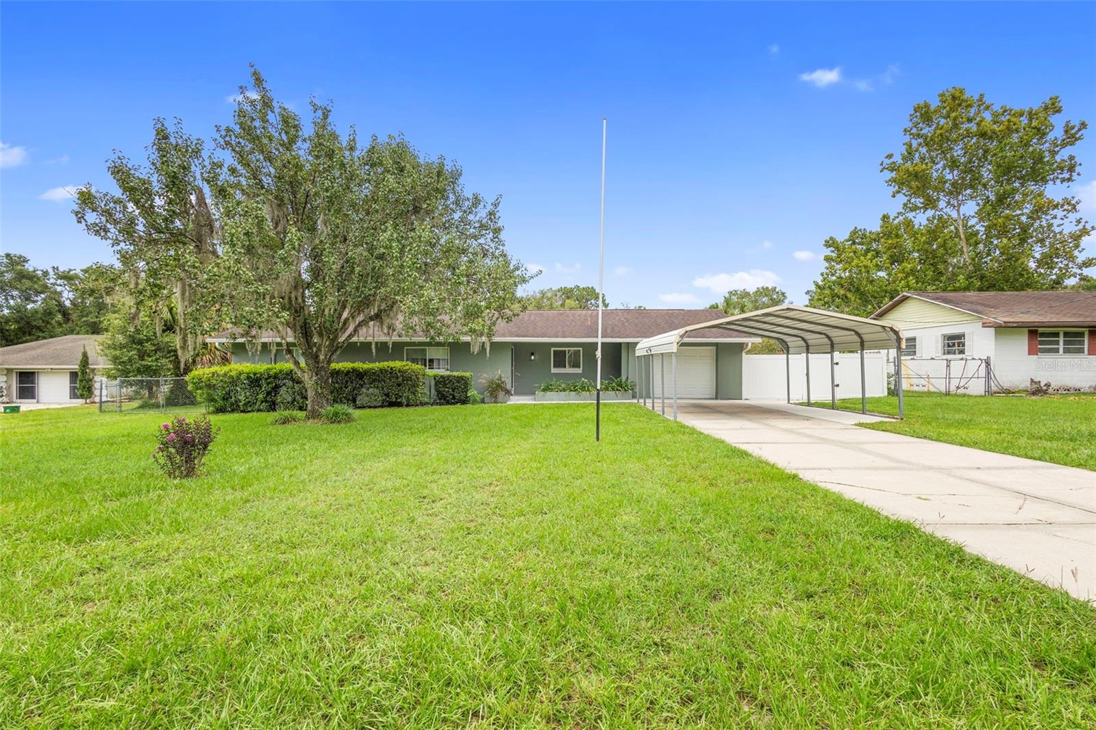 Image 67 of 70 For 124 Lake Molly Avenue