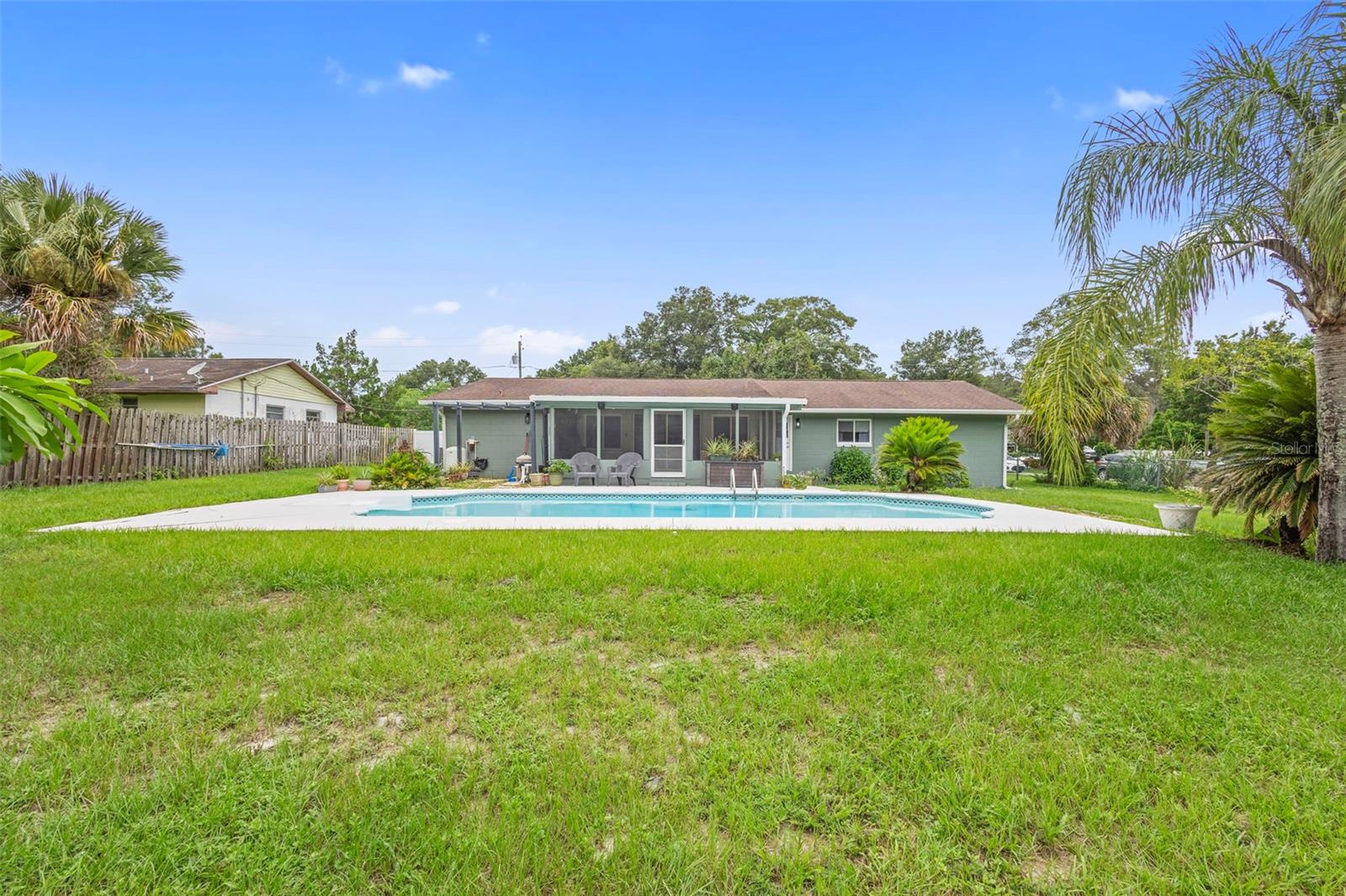 Image 9 of 70 For 124 Lake Molly Avenue