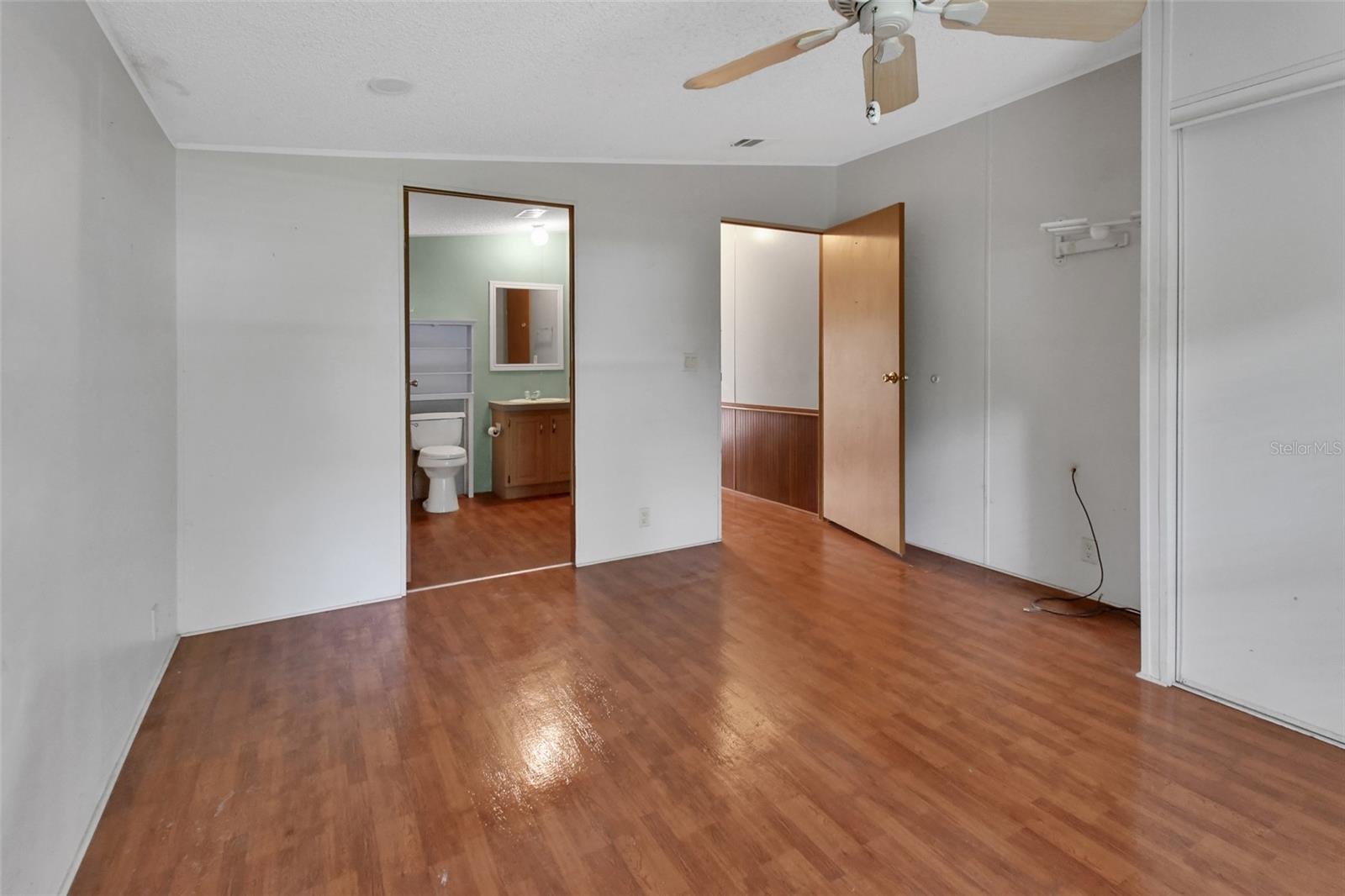 Image 22 of 51 For 27834 Veva Avenue