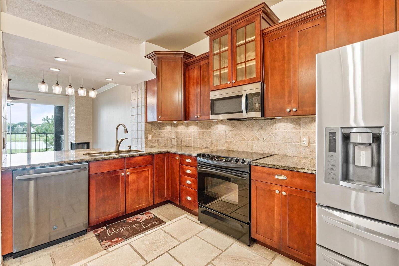 Image 11 of 41 For 467 Hamptoncrest Circle 203