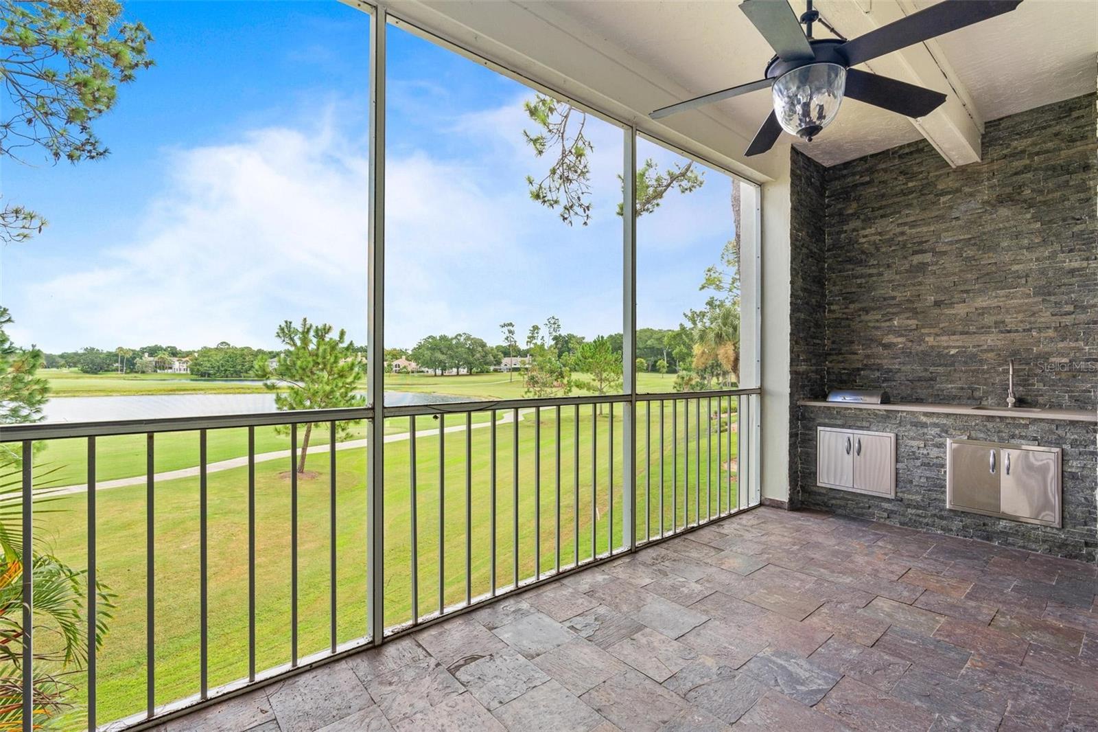 Image 27 of 41 For 467 Hamptoncrest Circle 203