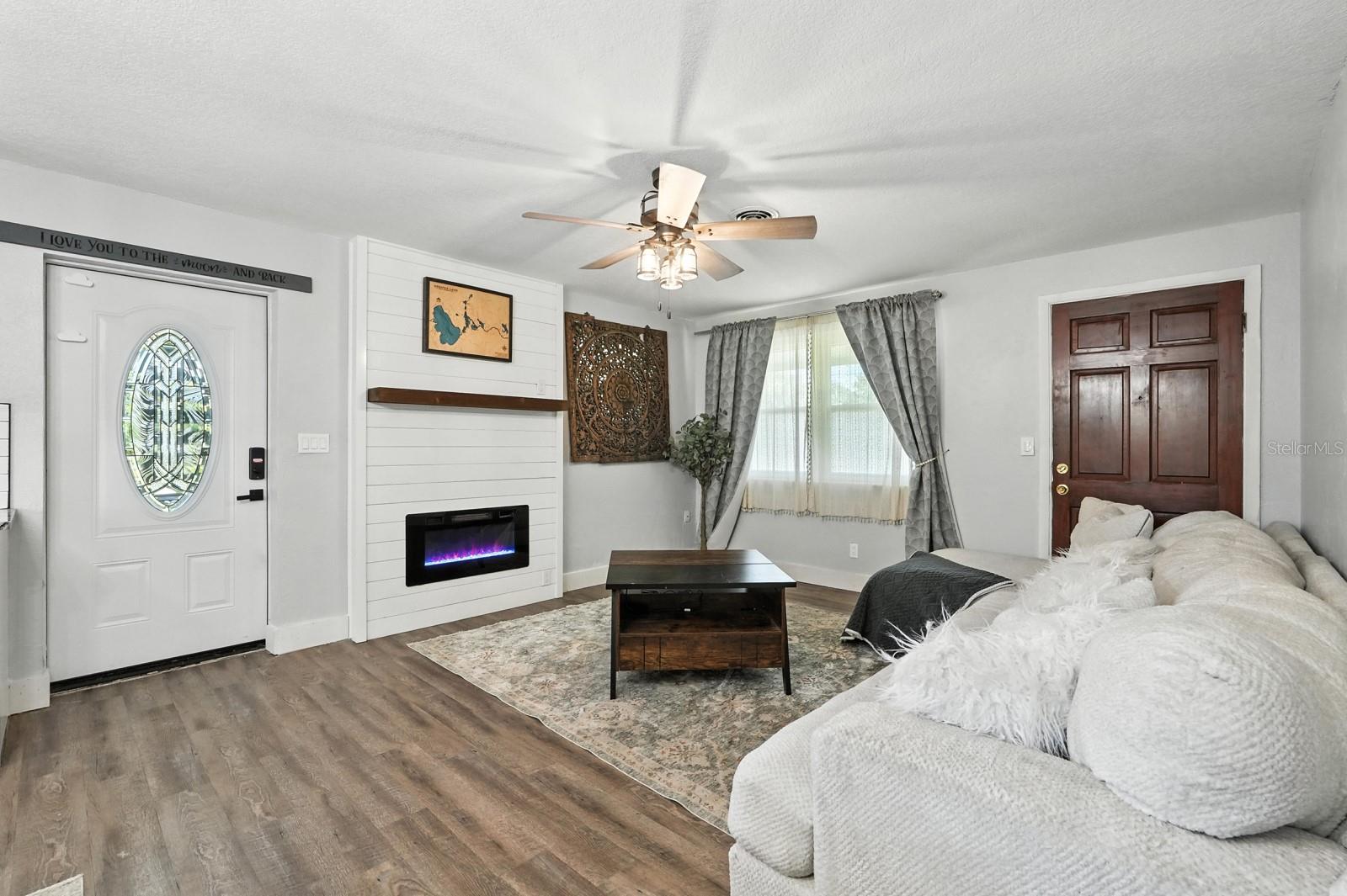 Image 10 of 44 For 1021 Herbert Street