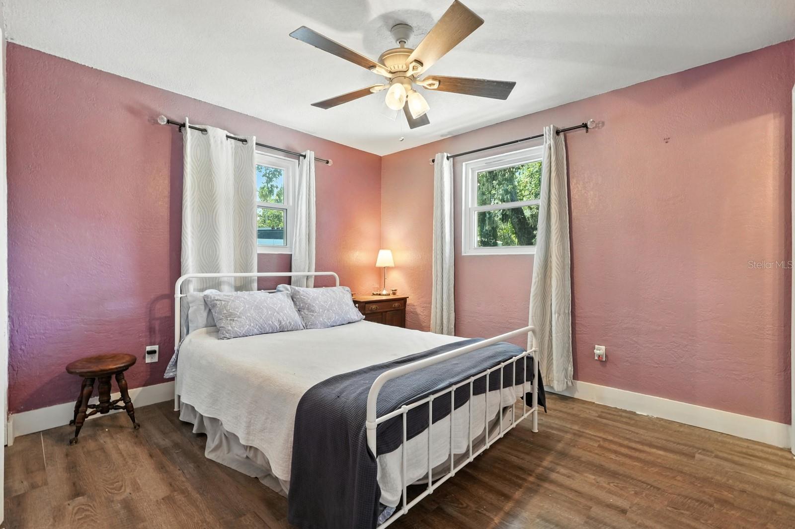 Image 19 of 44 For 1021 Herbert Street