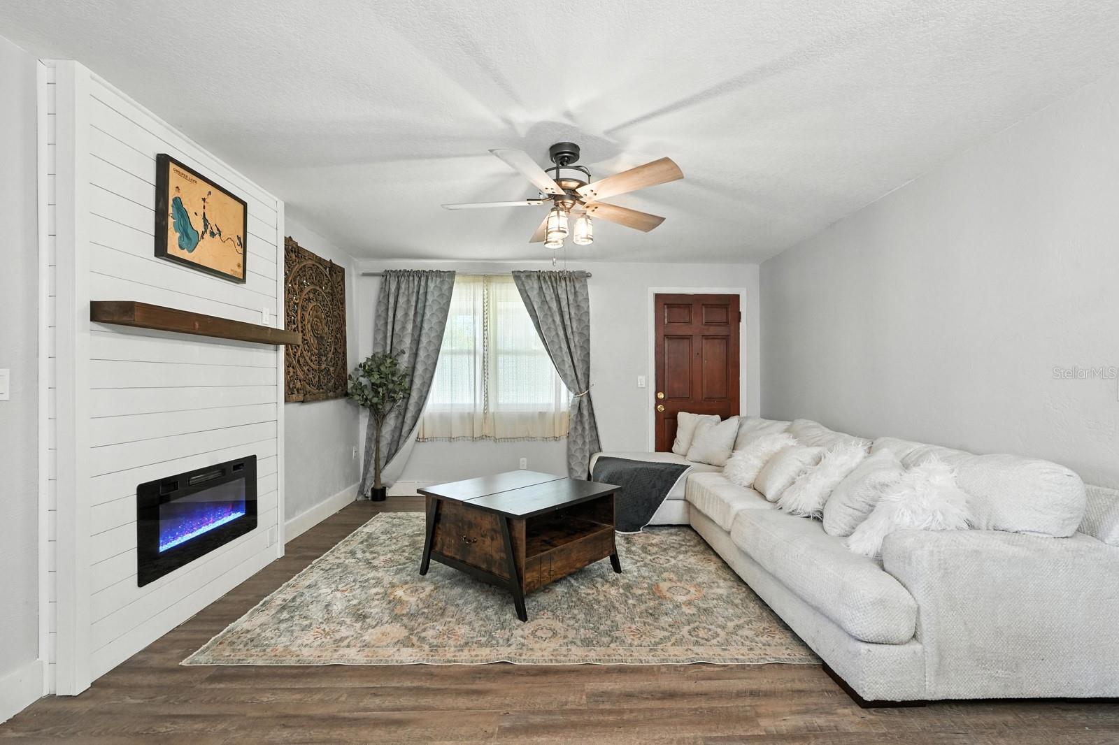 Image 7 of 44 For 1021 Herbert Street