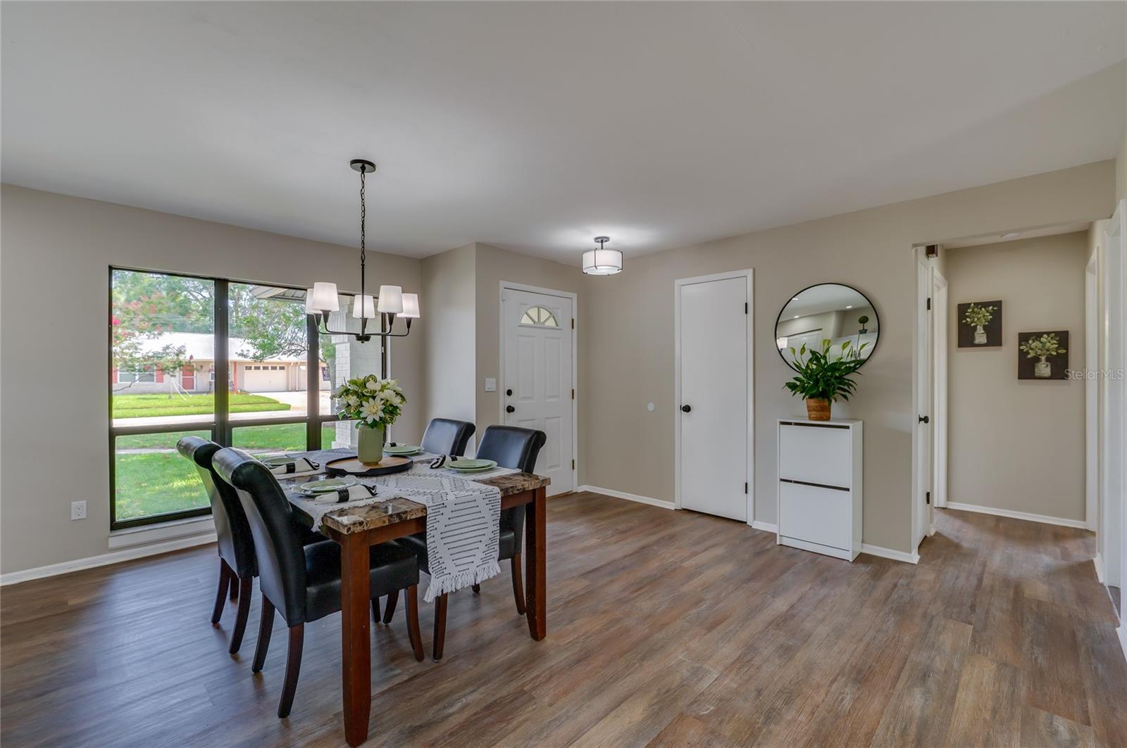 Image 11 of 40 For 410 Sea Hawk Court