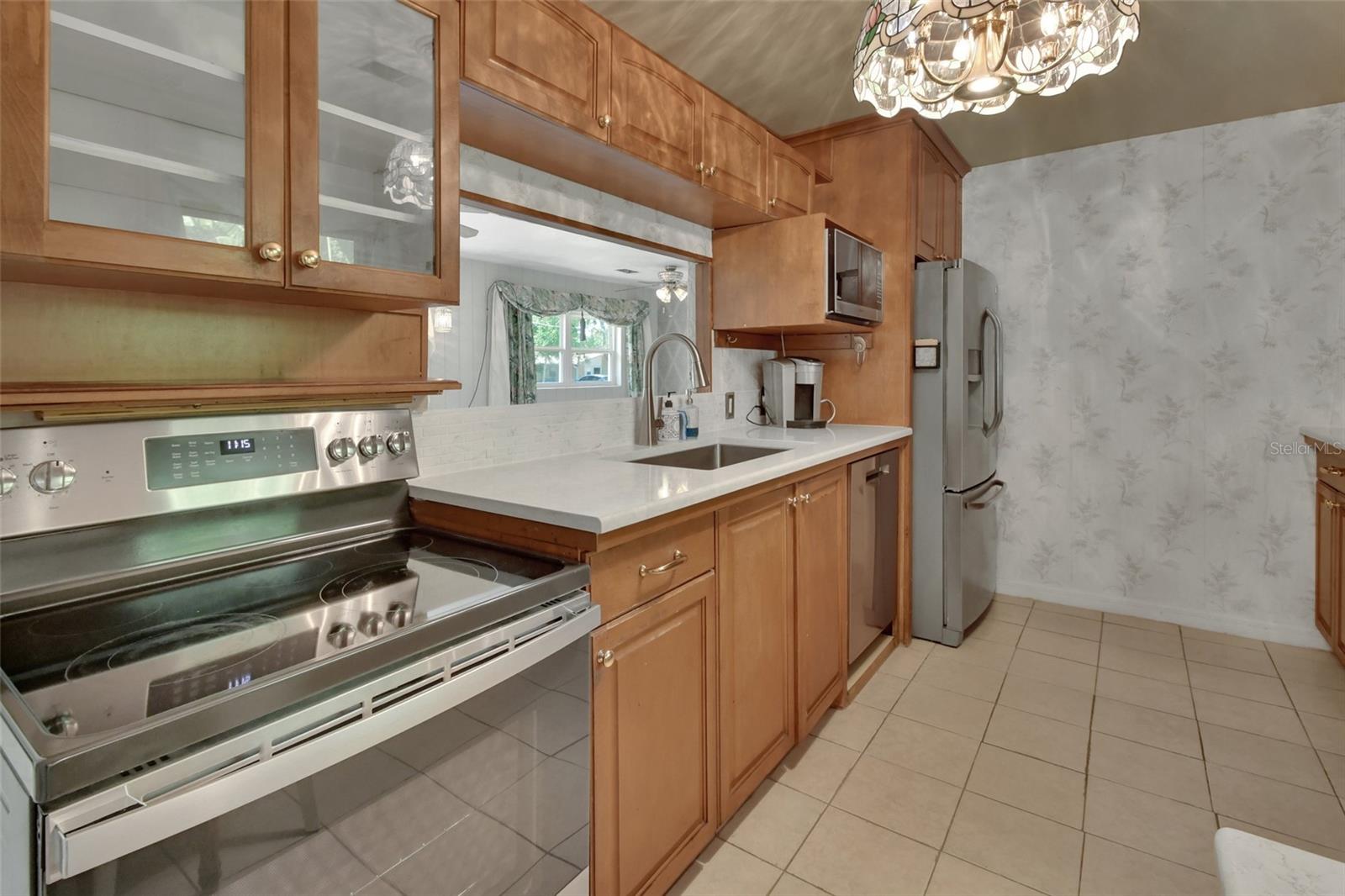 Image 10 of 36 For 218 Ridgewood Avenue