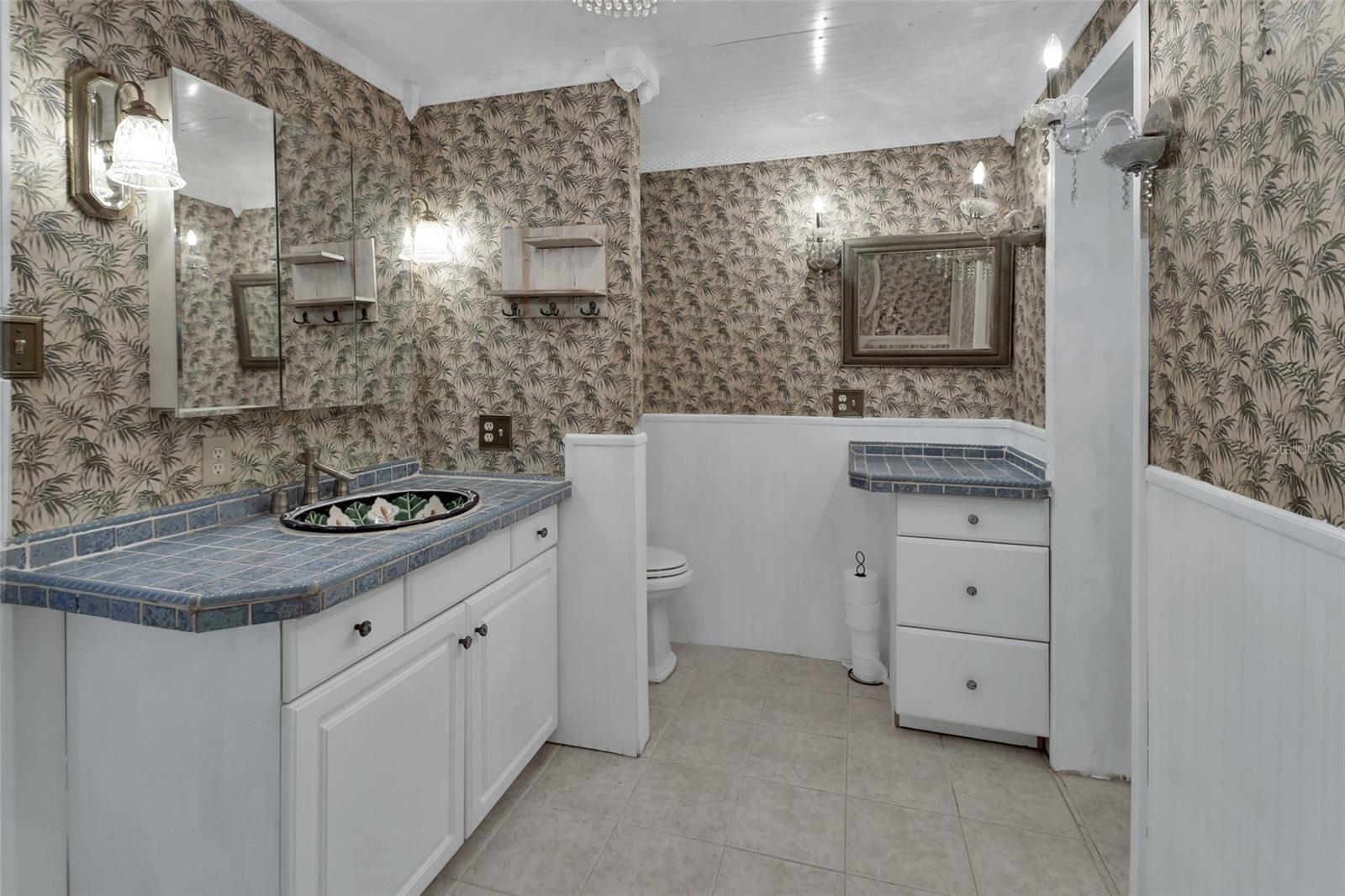 Image 16 of 36 For 218 Ridgewood Avenue