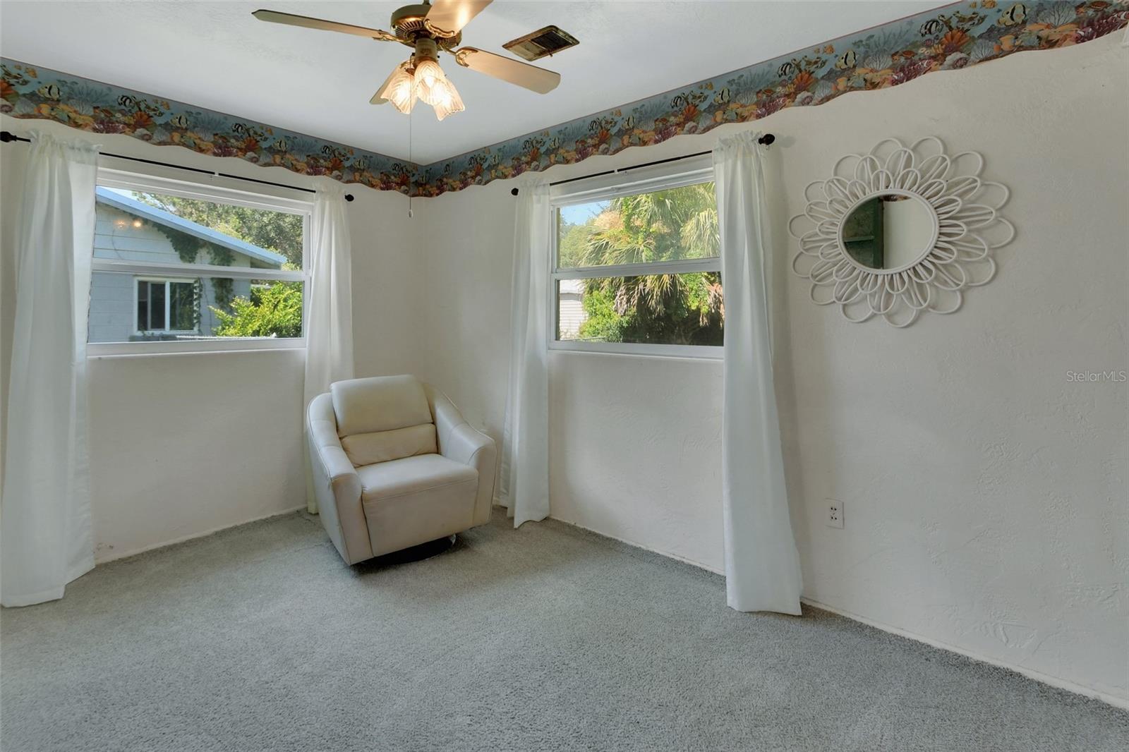 Image 22 of 36 For 218 Ridgewood Avenue