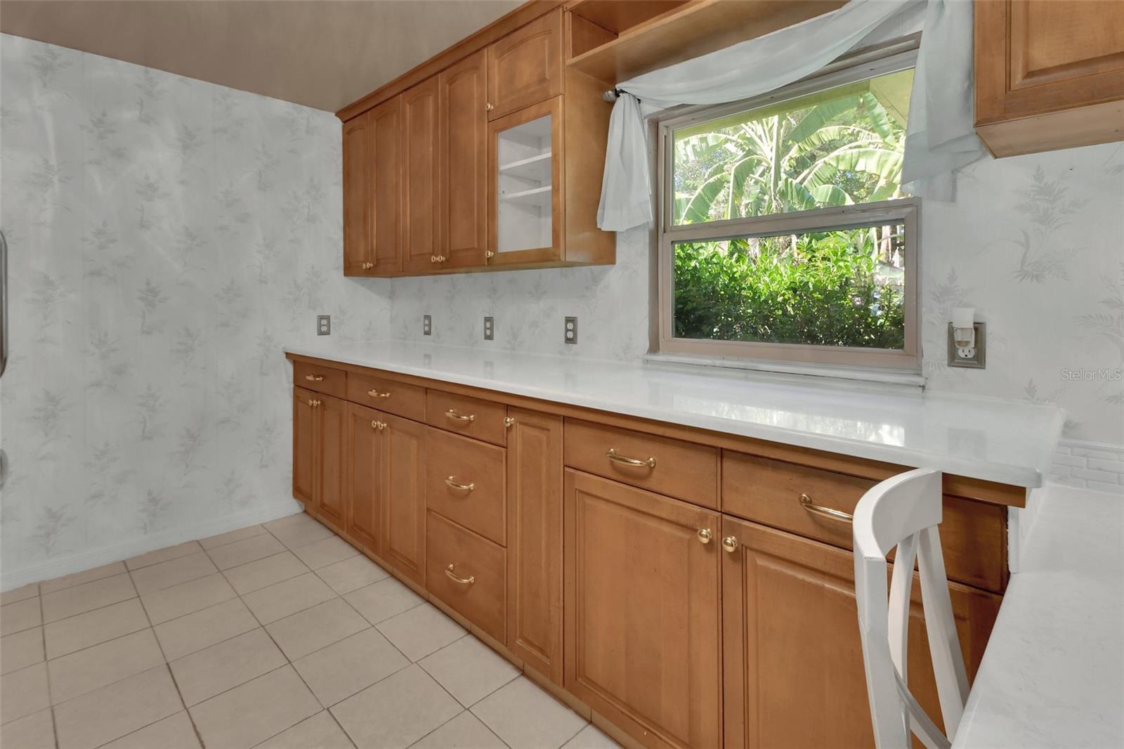 Image 9 of 36 For 218 Ridgewood Avenue