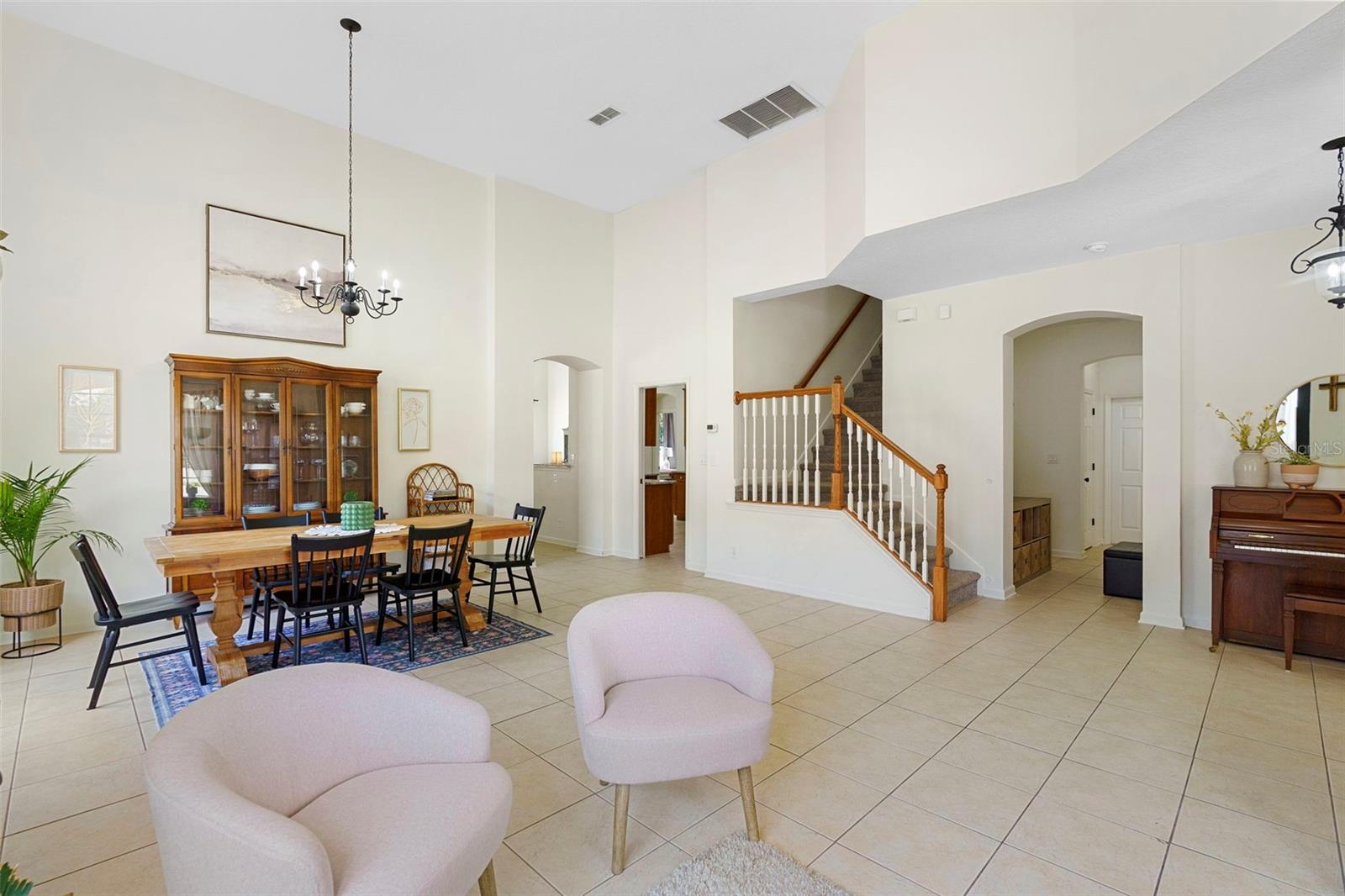Image 12 of 65 For 505 Ravenshill Way