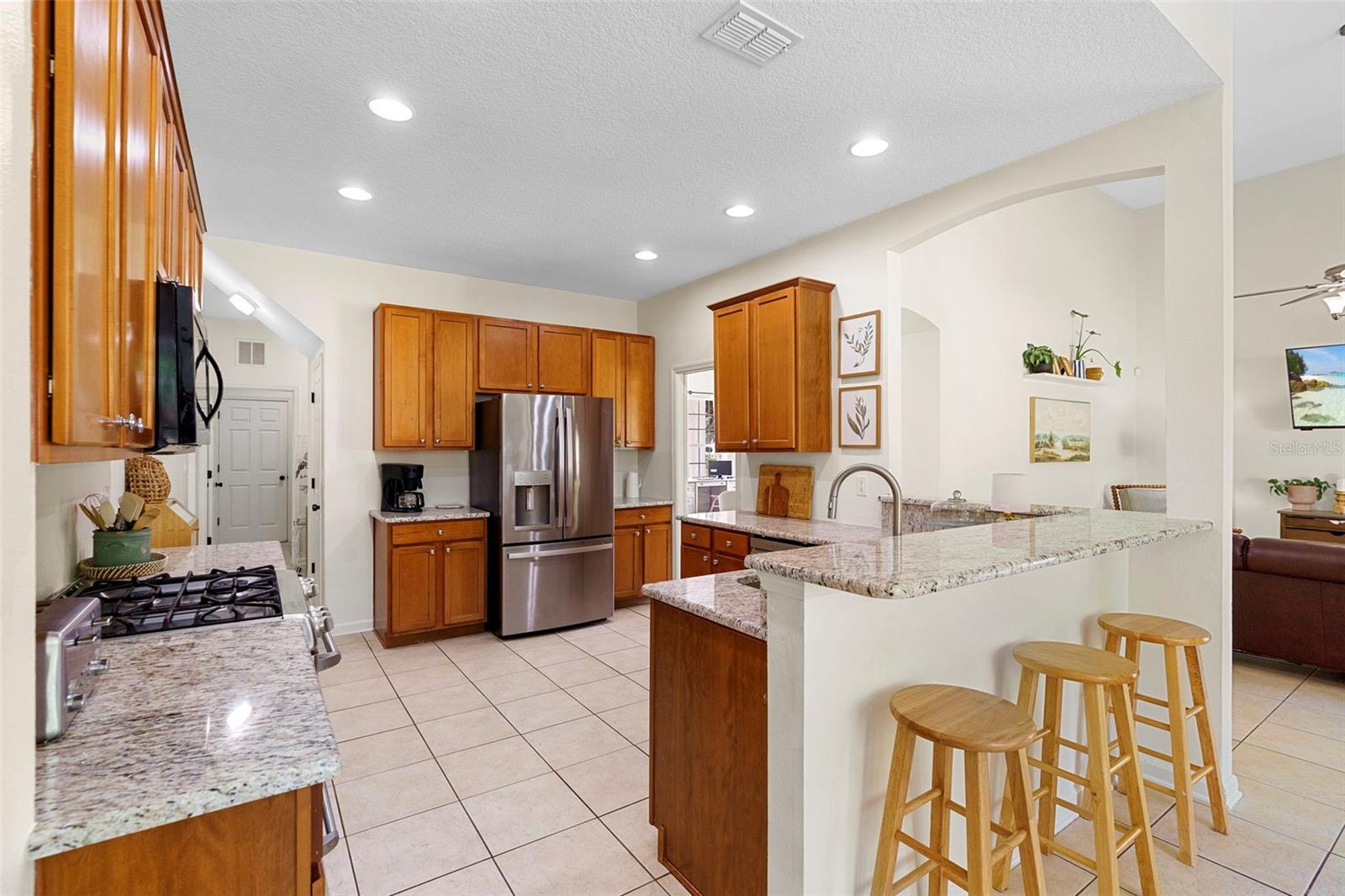 Image 17 of 65 For 505 Ravenshill Way
