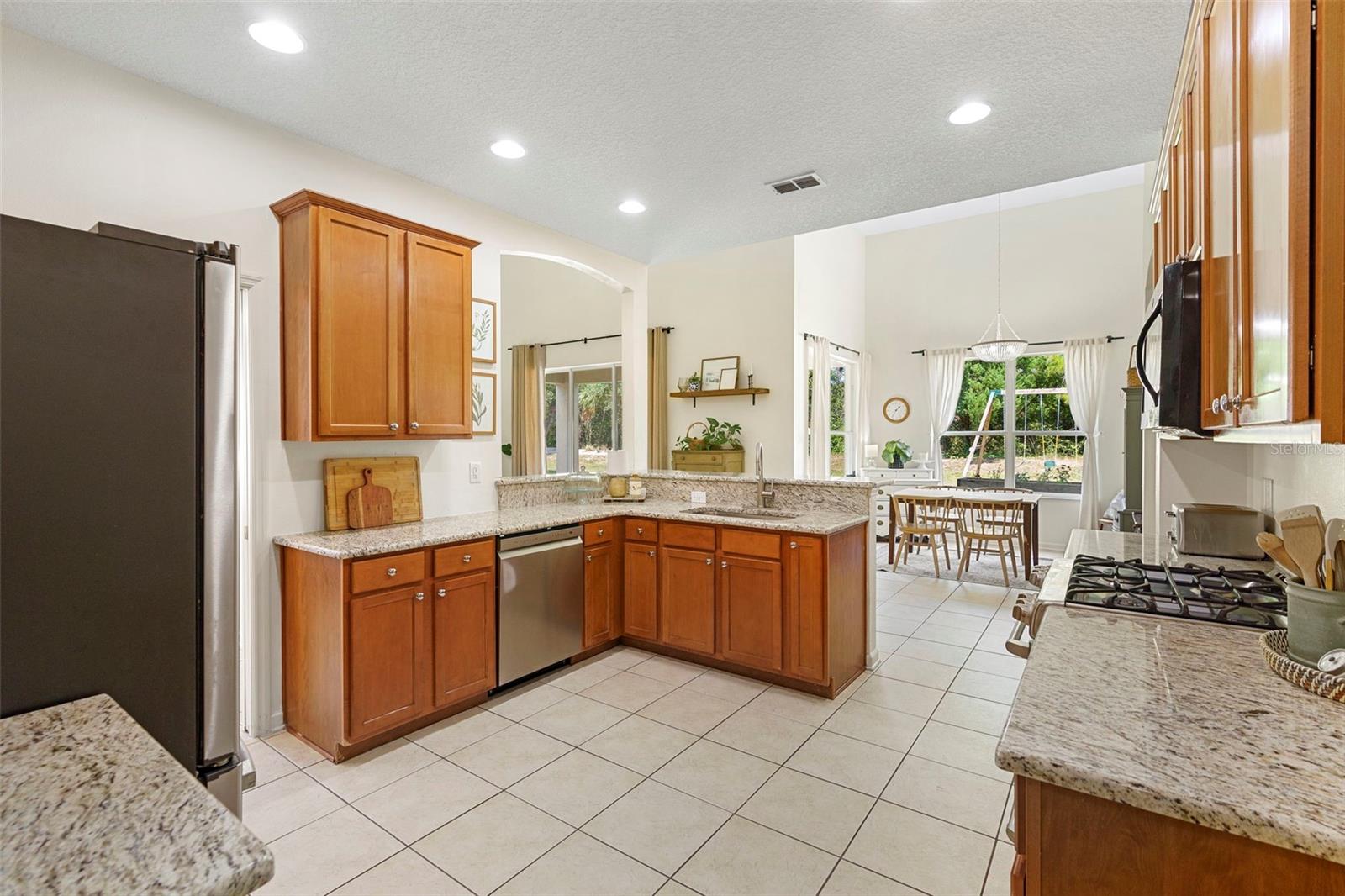 Image 19 of 65 For 505 Ravenshill Way
