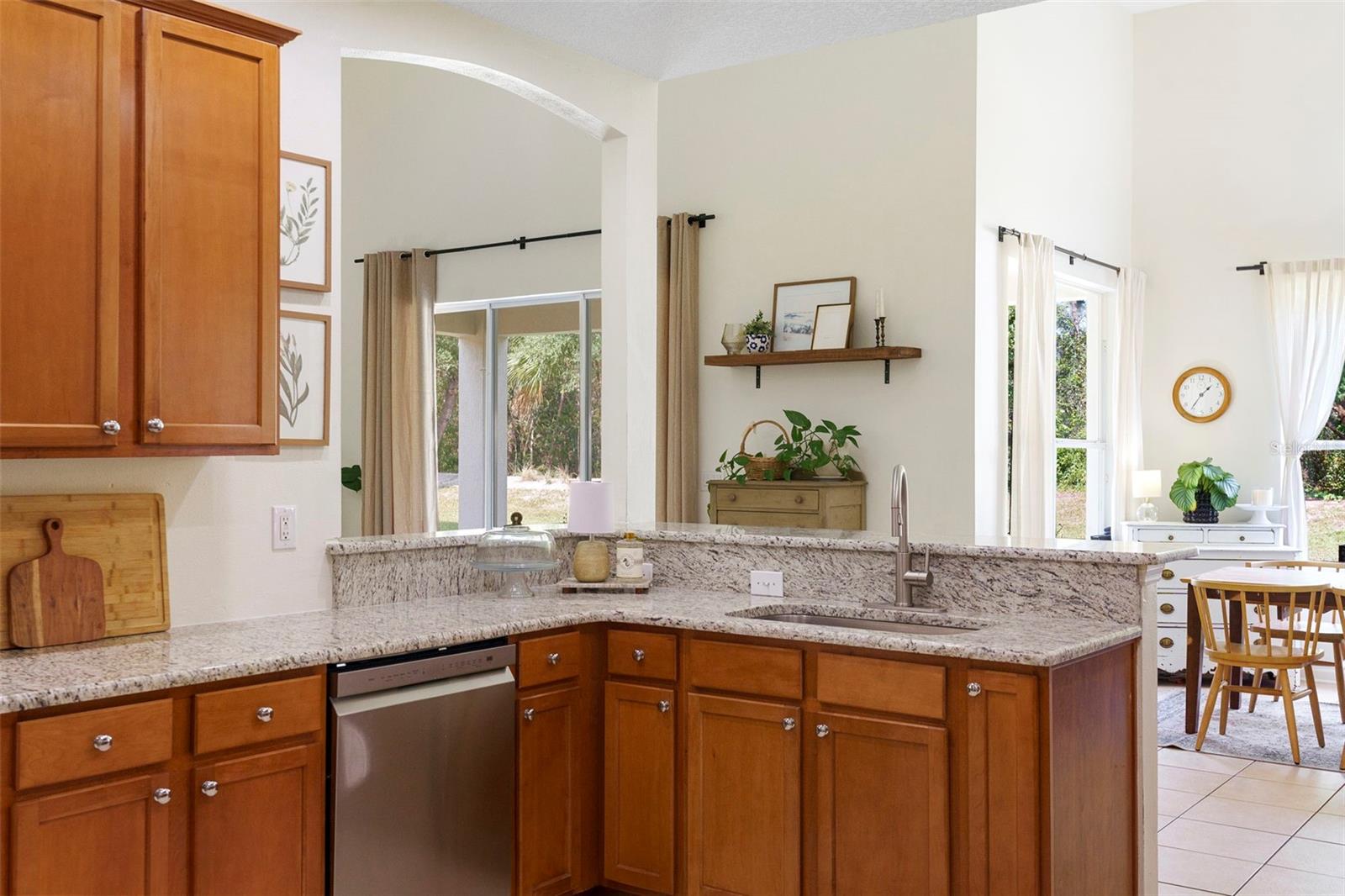 Image 20 of 65 For 505 Ravenshill Way