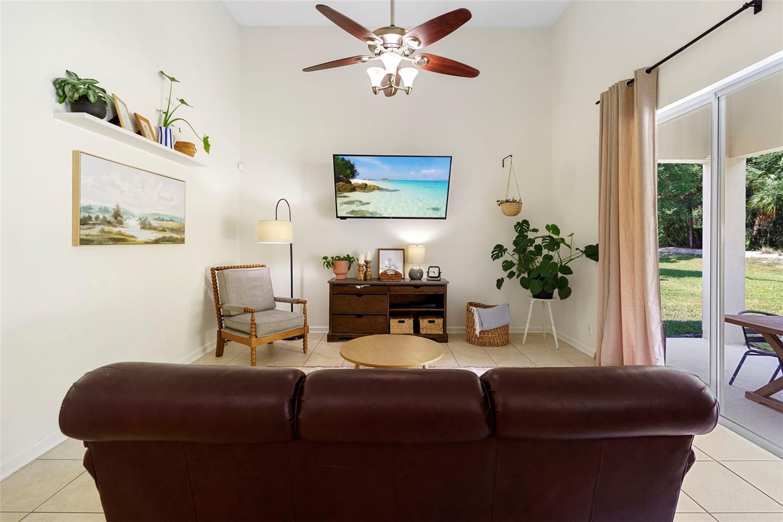 Image 21 of 65 For 505 Ravenshill Way