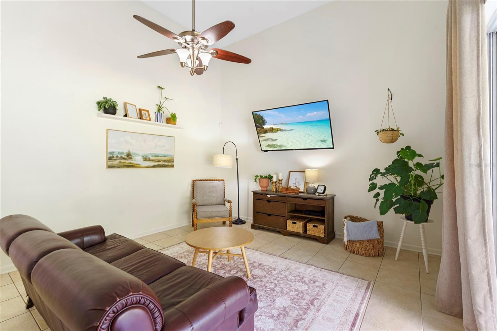 Image 23 of 65 For 505 Ravenshill Way