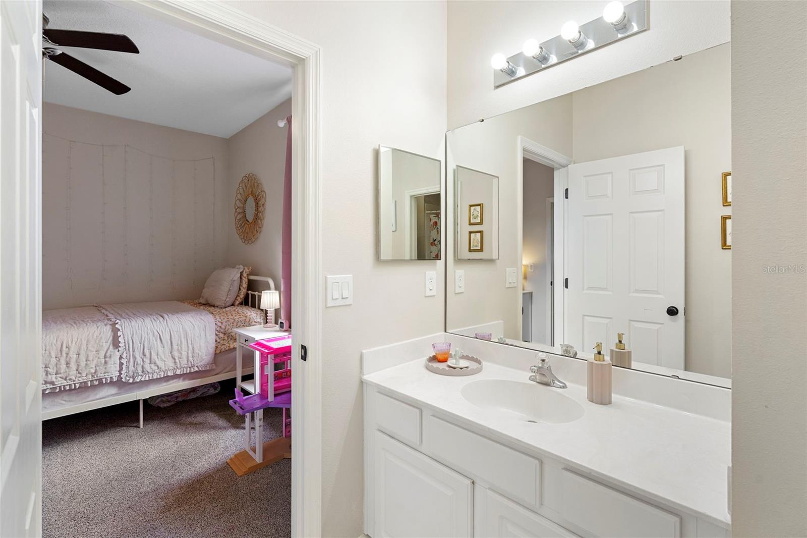 Image 36 of 65 For 505 Ravenshill Way