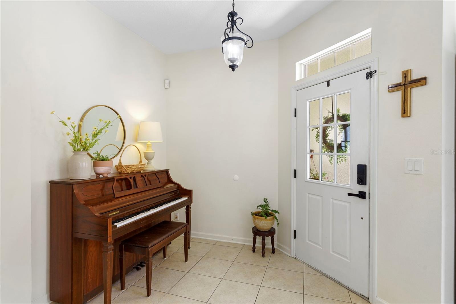 Image 6 of 65 For 505 Ravenshill Way