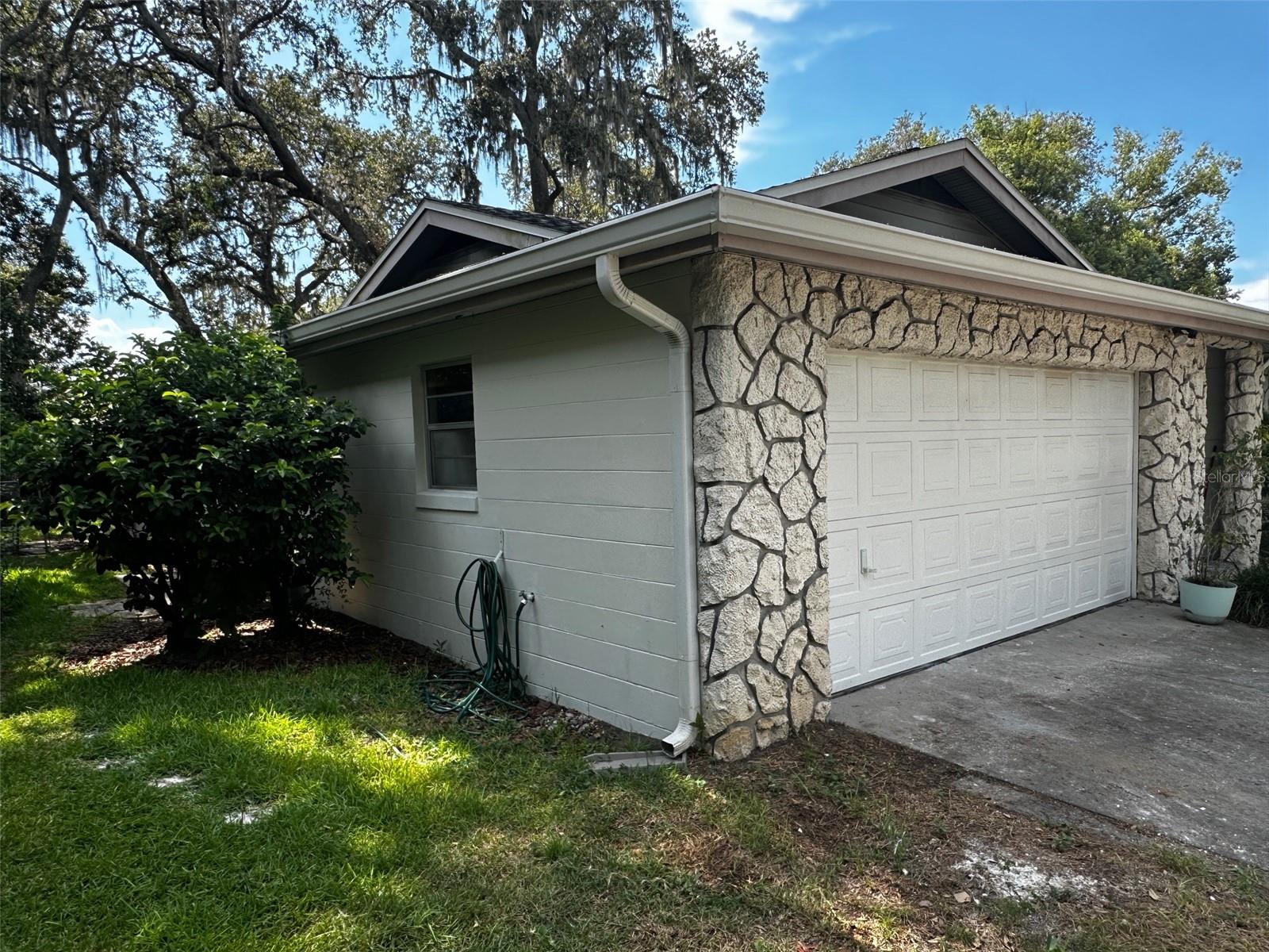 Image 13 of 14 For 8622 Veridian Drive