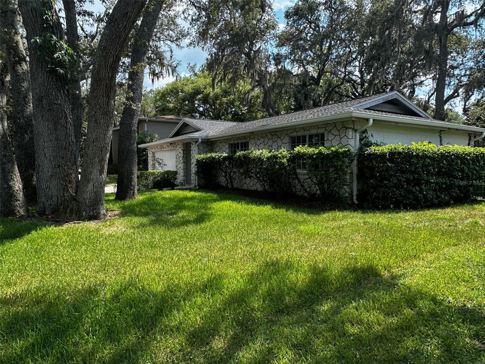Image 2 of 14 For 8622 Veridian Drive