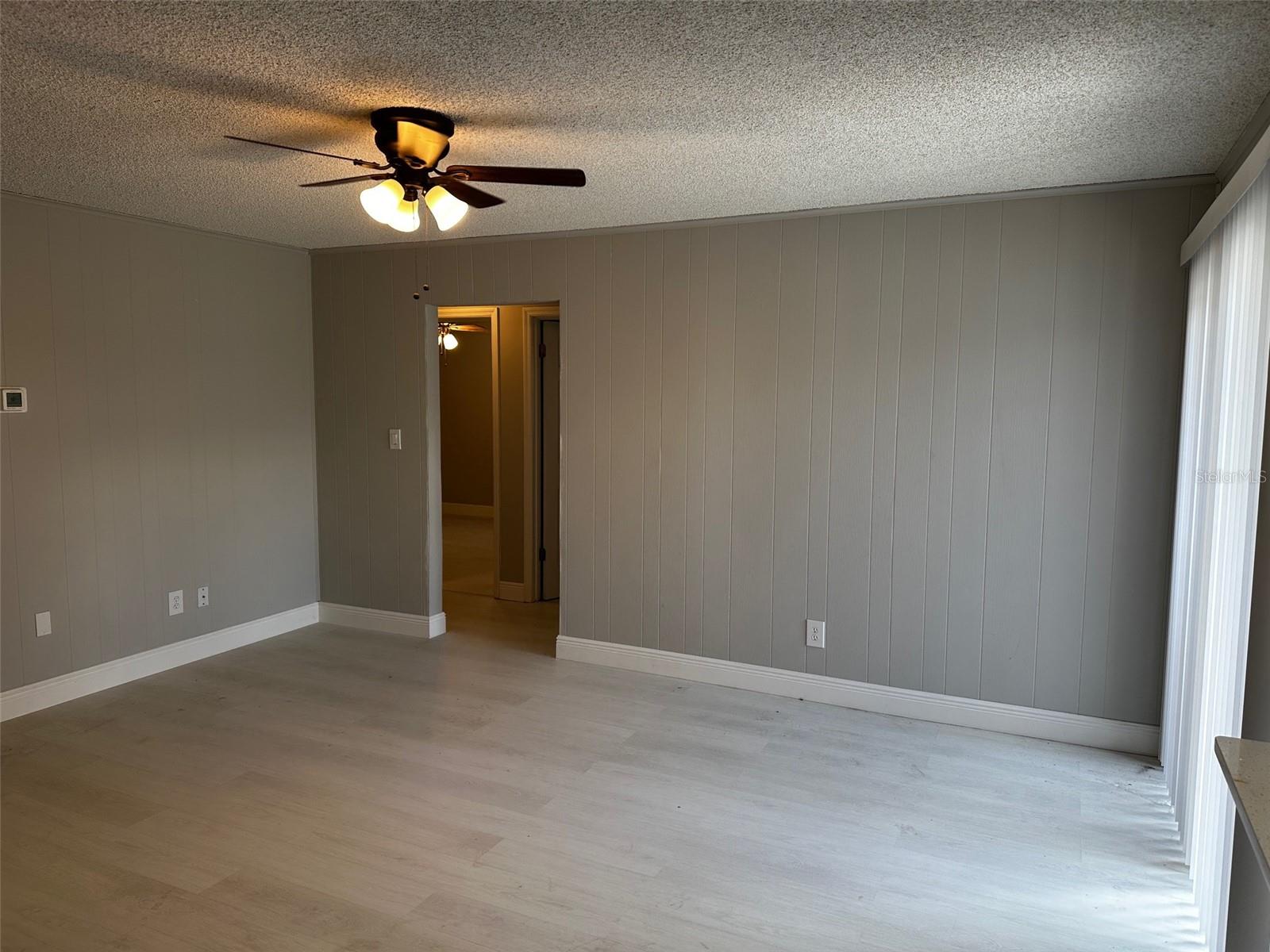 Image 5 of 14 For 8622 Veridian Drive