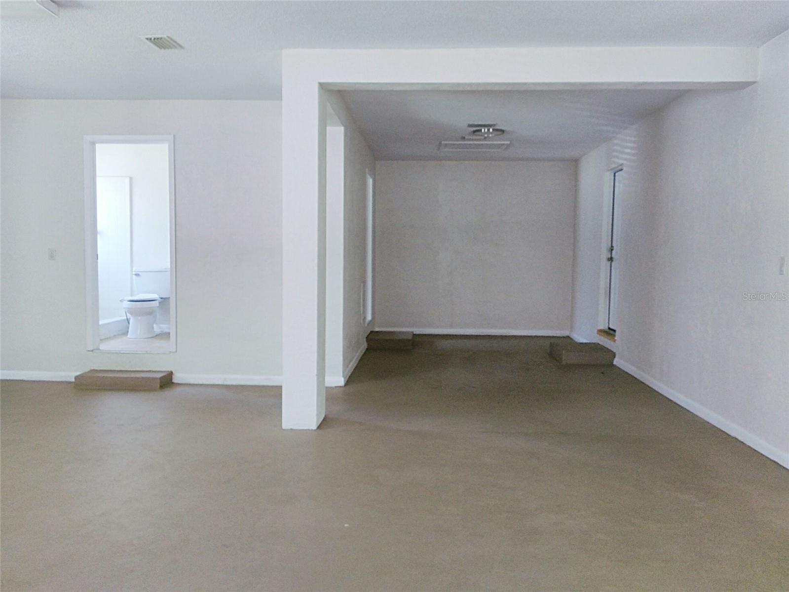 Image 20 of 27 For 602 Spring Garden Avenue