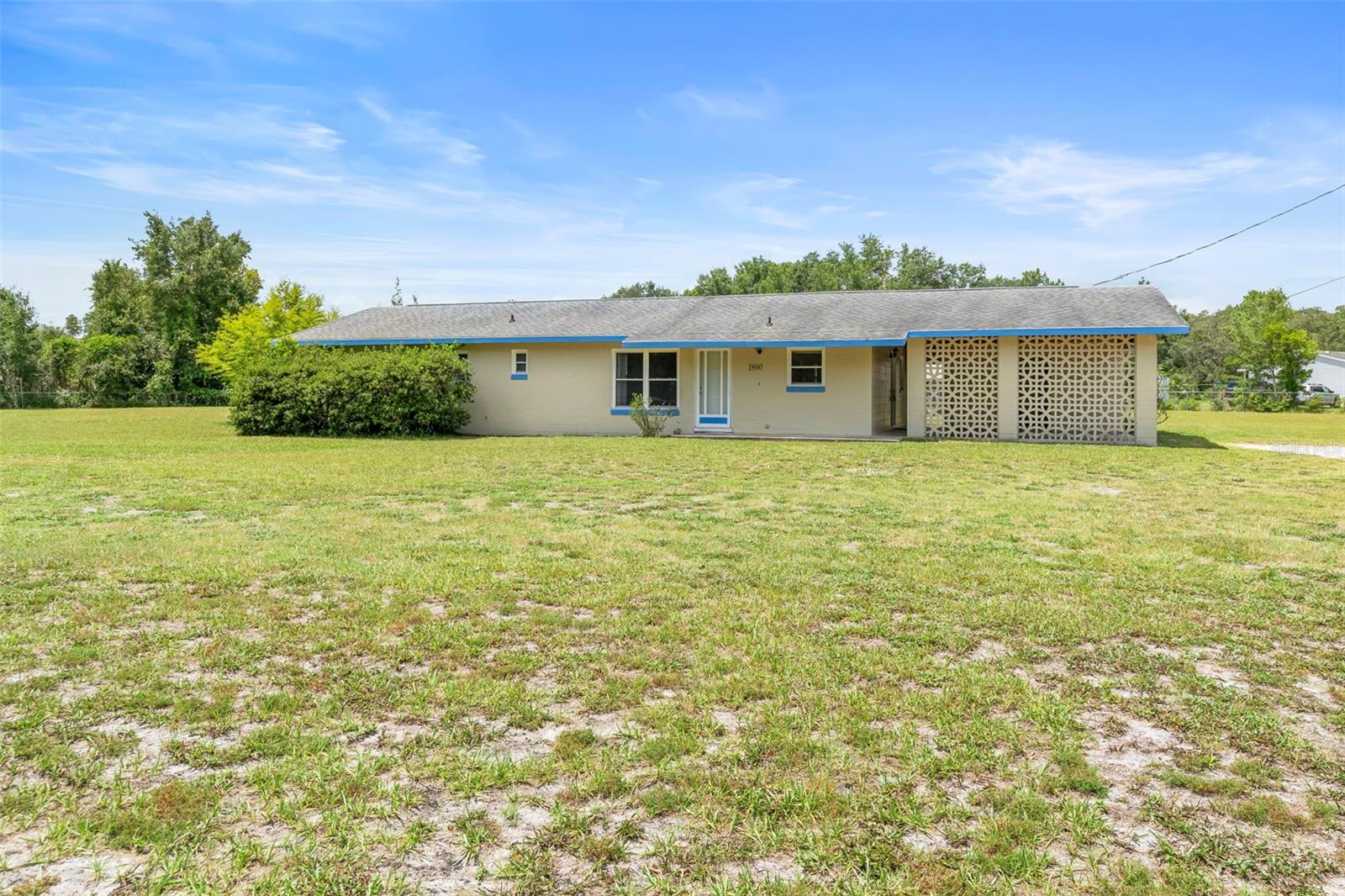 Image 4 of 51 For 1890 Alameda Drive