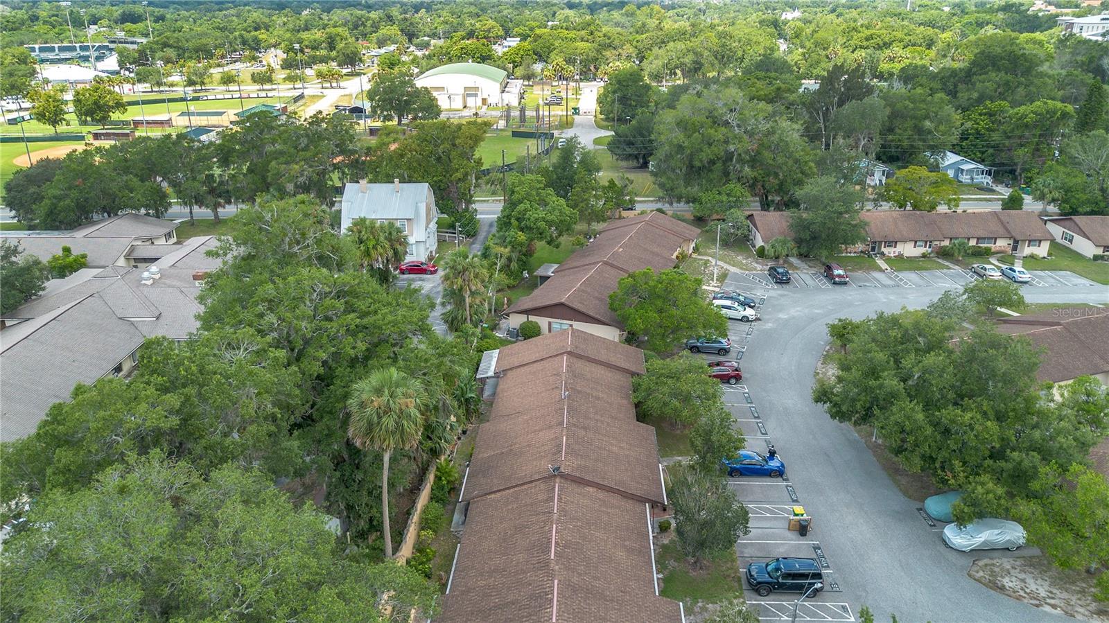 Image 27 of 29 For 13 Villa Villar Court 130