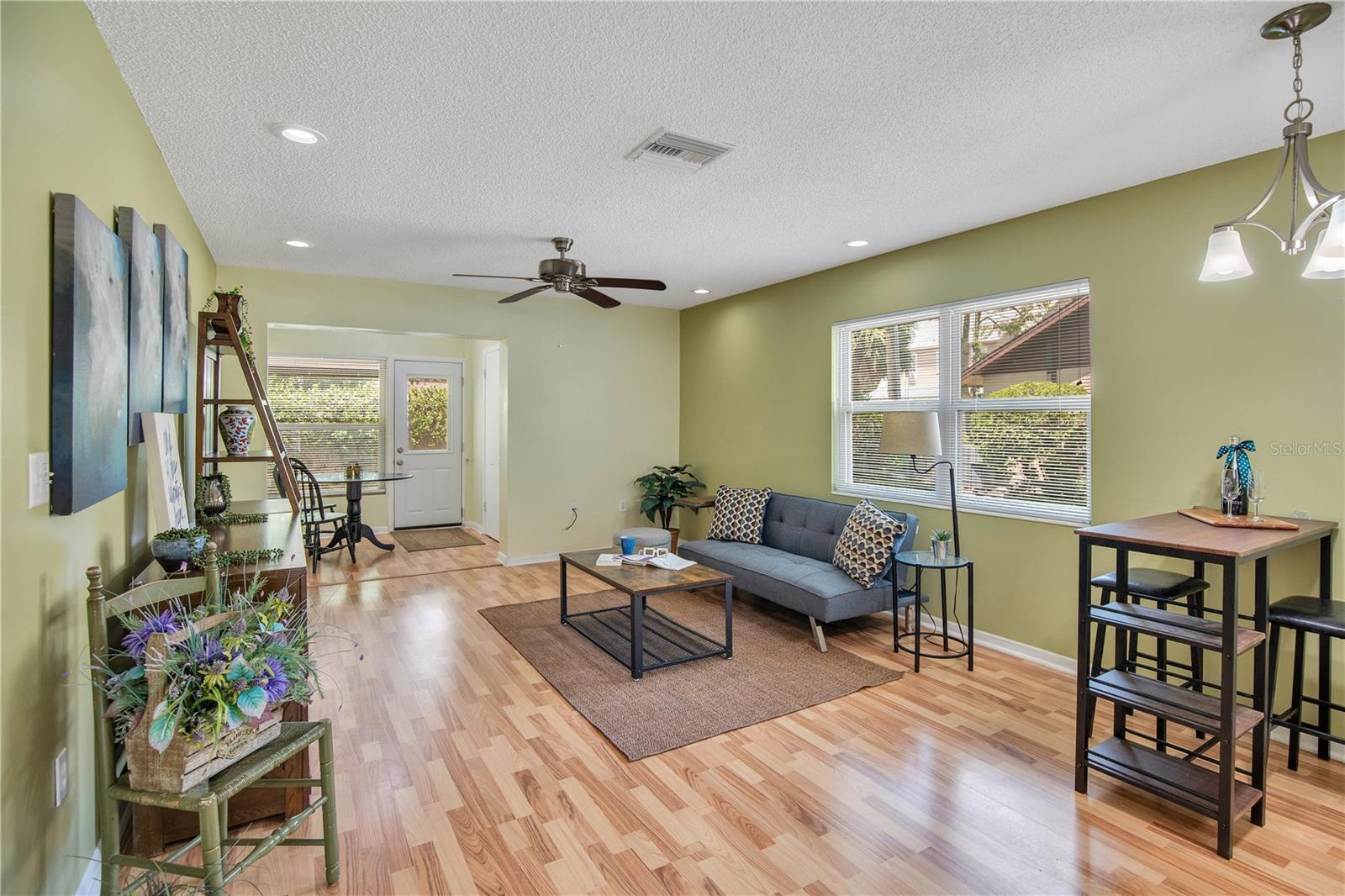 Image 6 of 29 For 13 Villa Villar Court 130