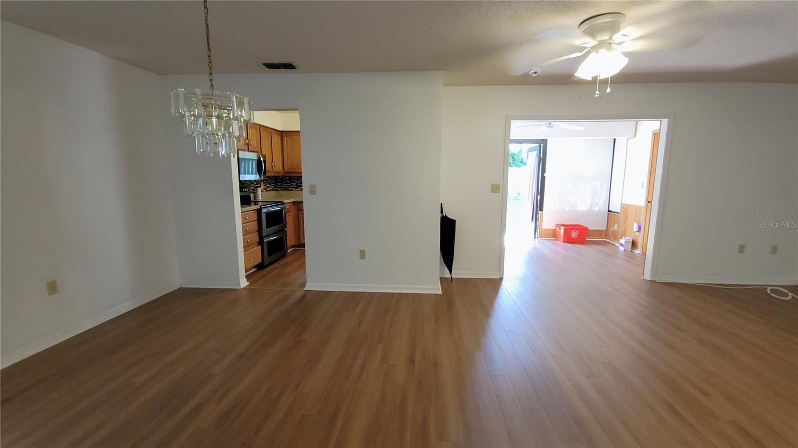 Image 11 of 28 For 101 Grand Plaza Dr  H6
