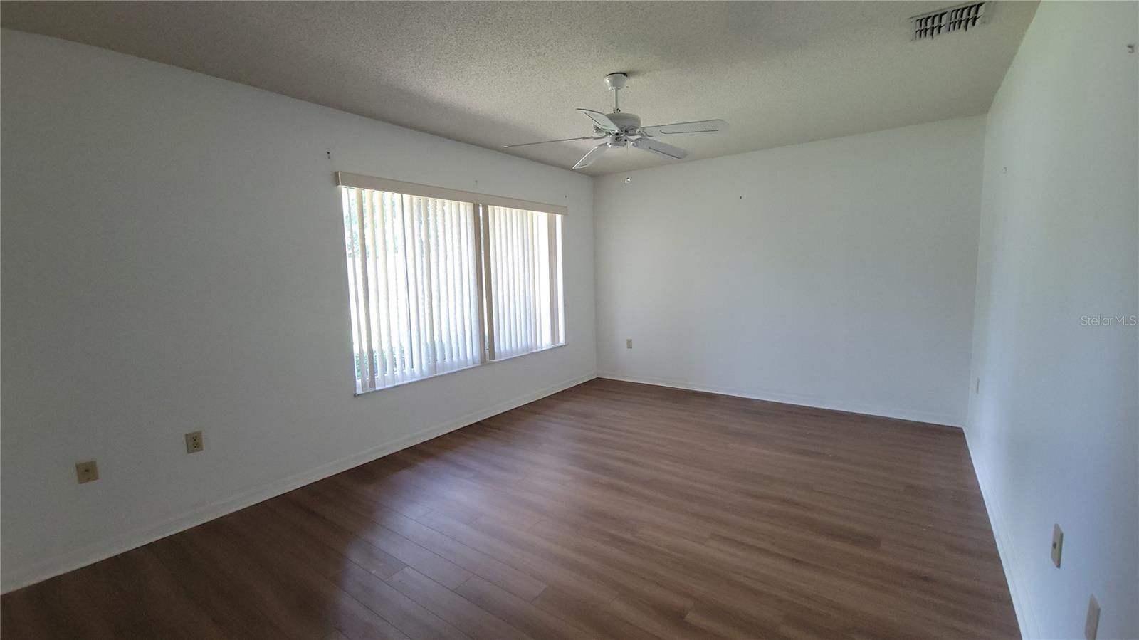Image 12 of 28 For 101 Grand Plaza Dr  H6
