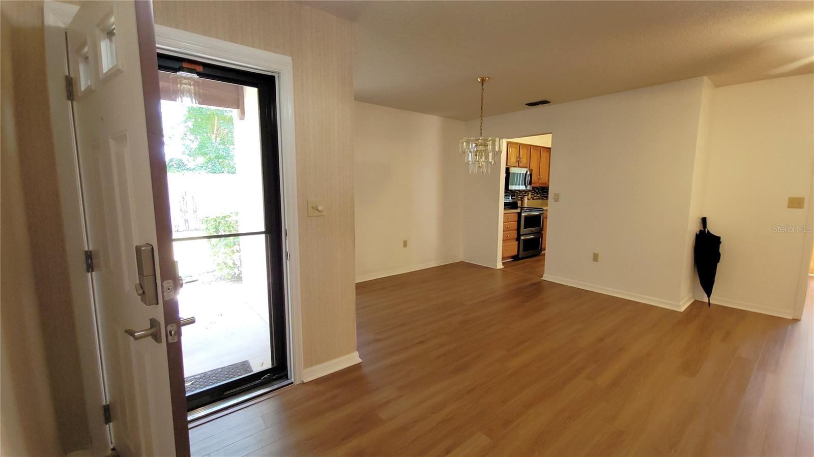 Image 3 of 28 For 101 Grand Plaza Dr  H6