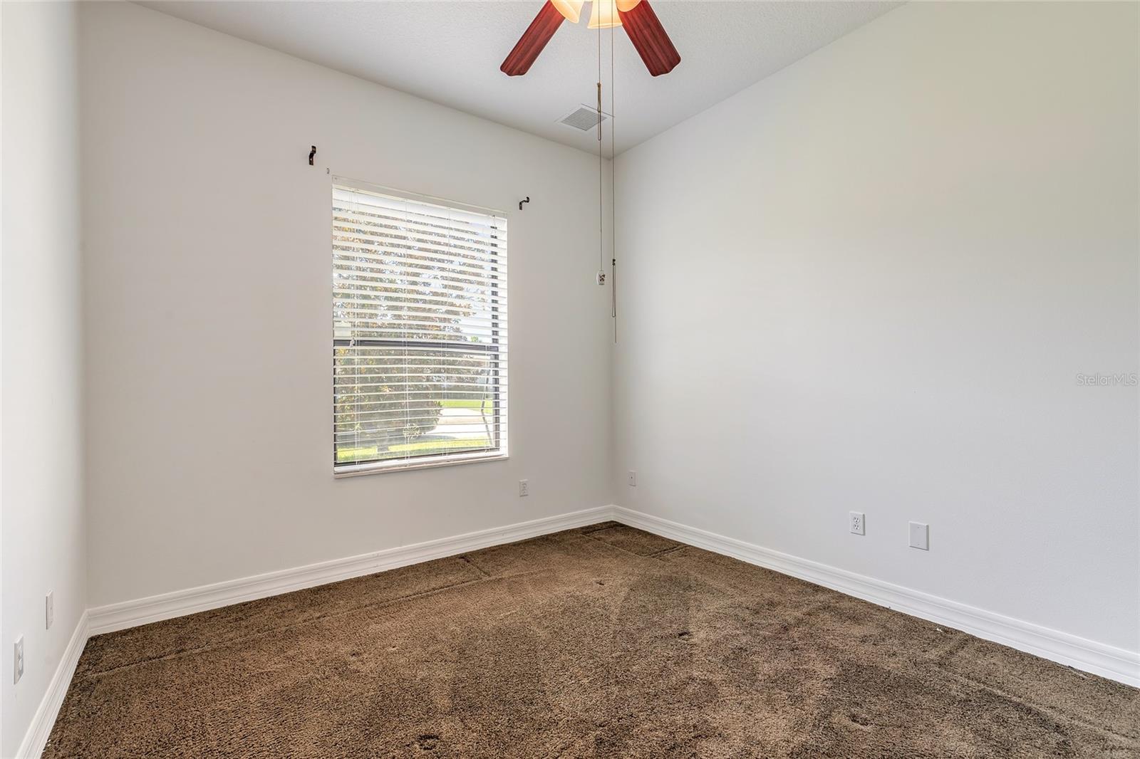 Image 36 of 52 For 82 Lancelot Drive