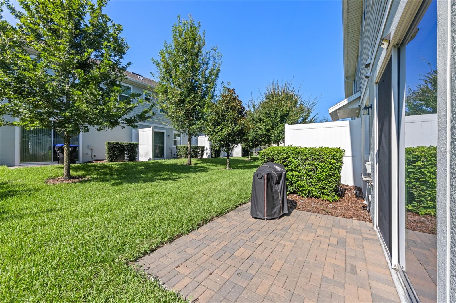 Image 28 of 33 For 978 10th Street