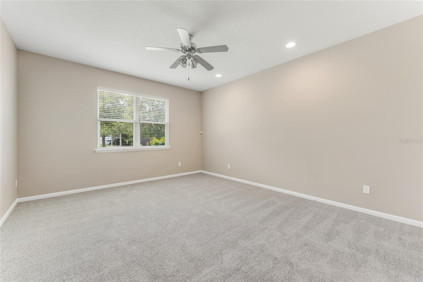 Image 20 of 23 For 32 Abacus Avenue
