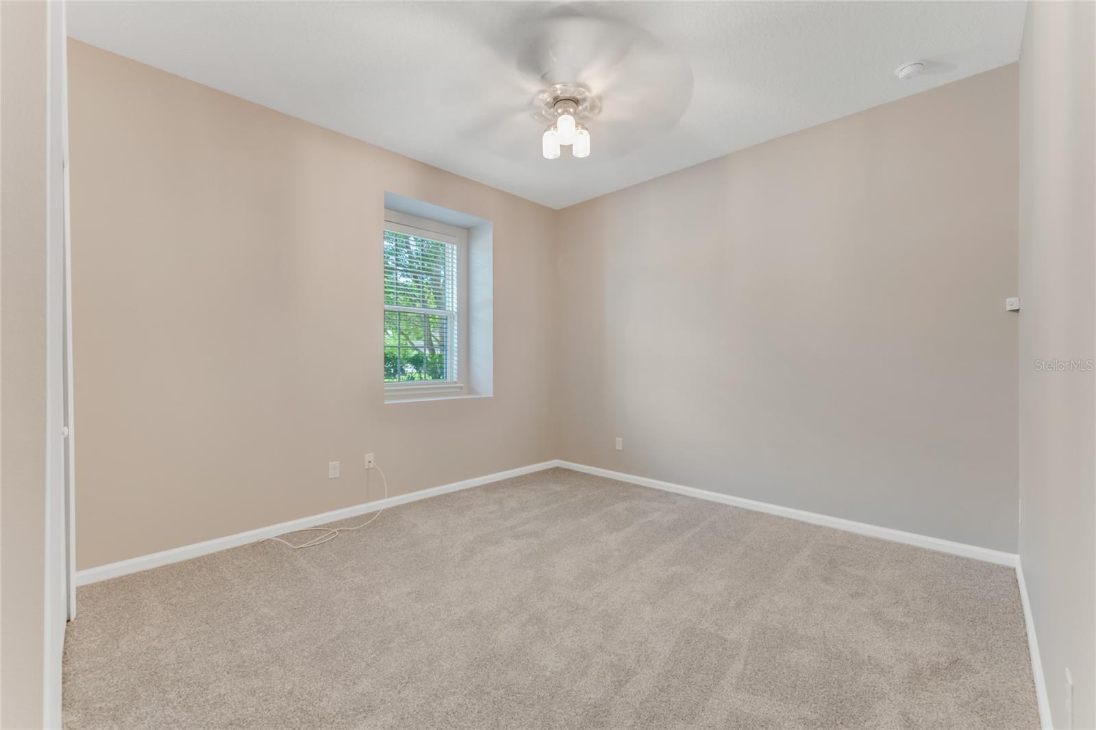 Image 5 of 23 For 32 Abacus Avenue