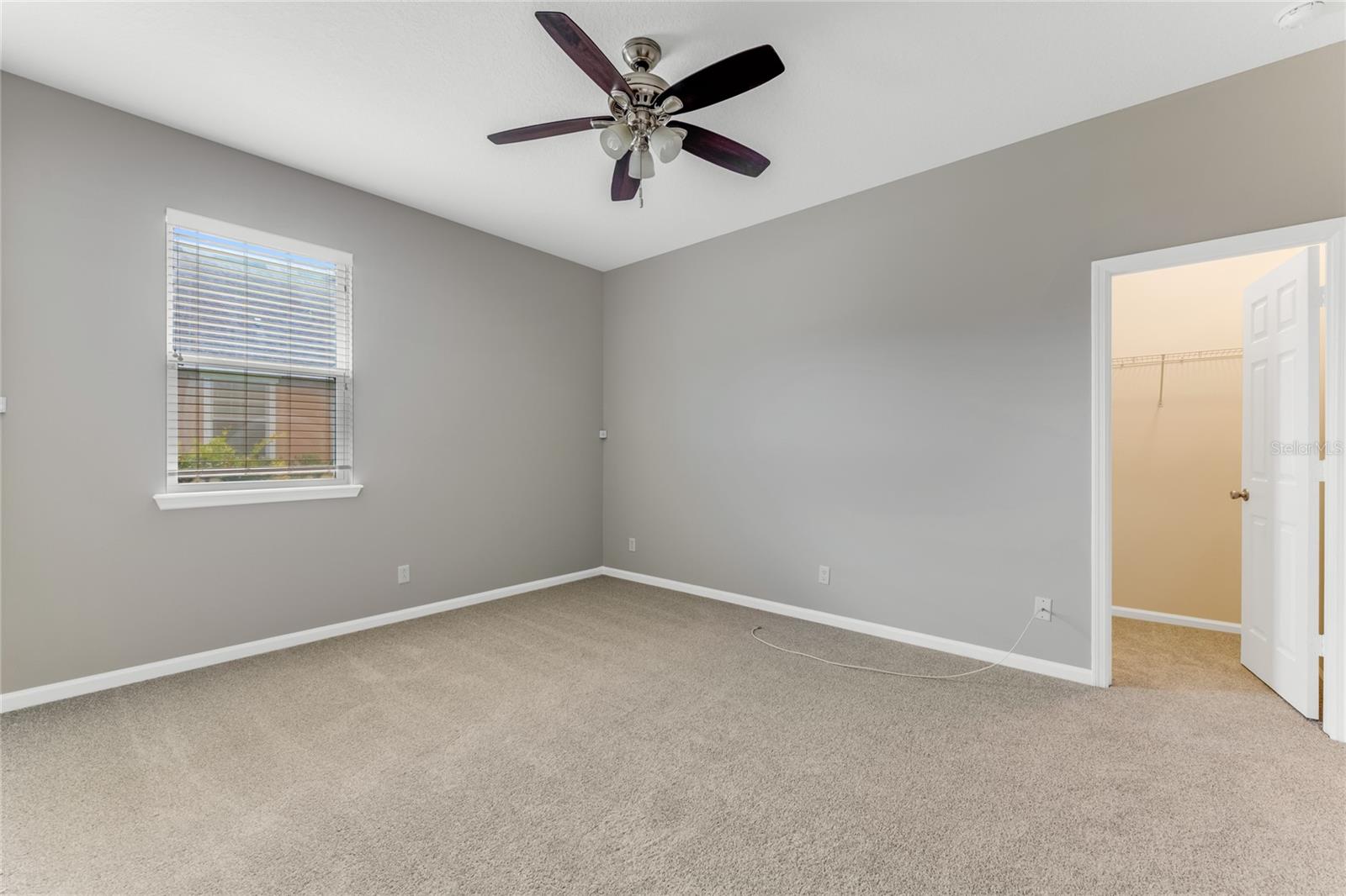 Image 8 of 23 For 32 Abacus Avenue