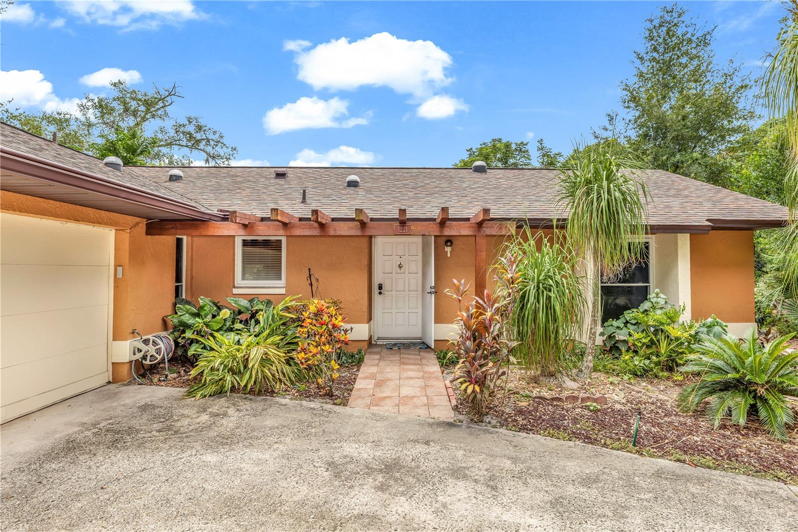 Image 2 of 29 For 1221 Arden Street