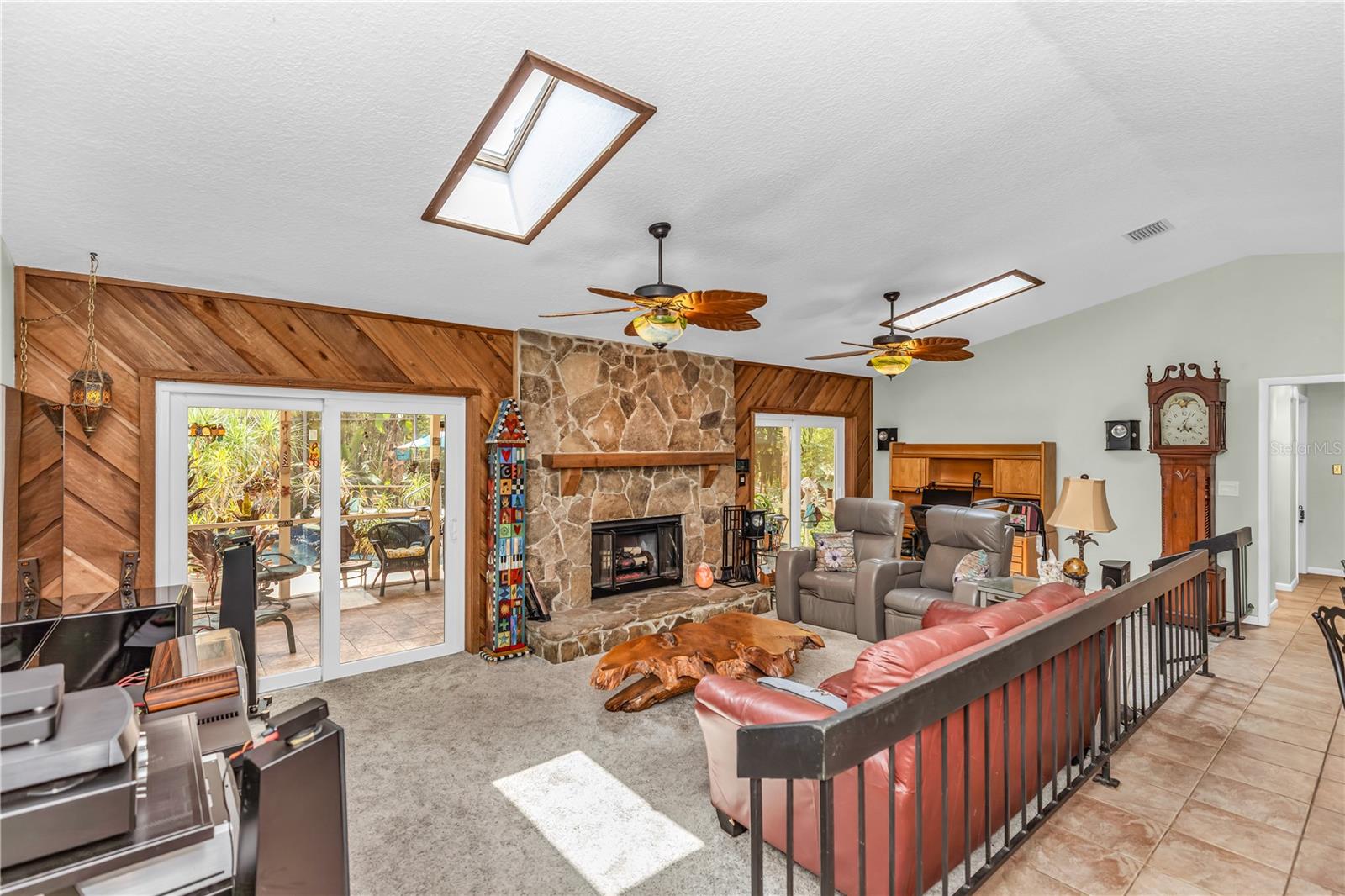 Image 4 of 29 For 1221 Arden Street