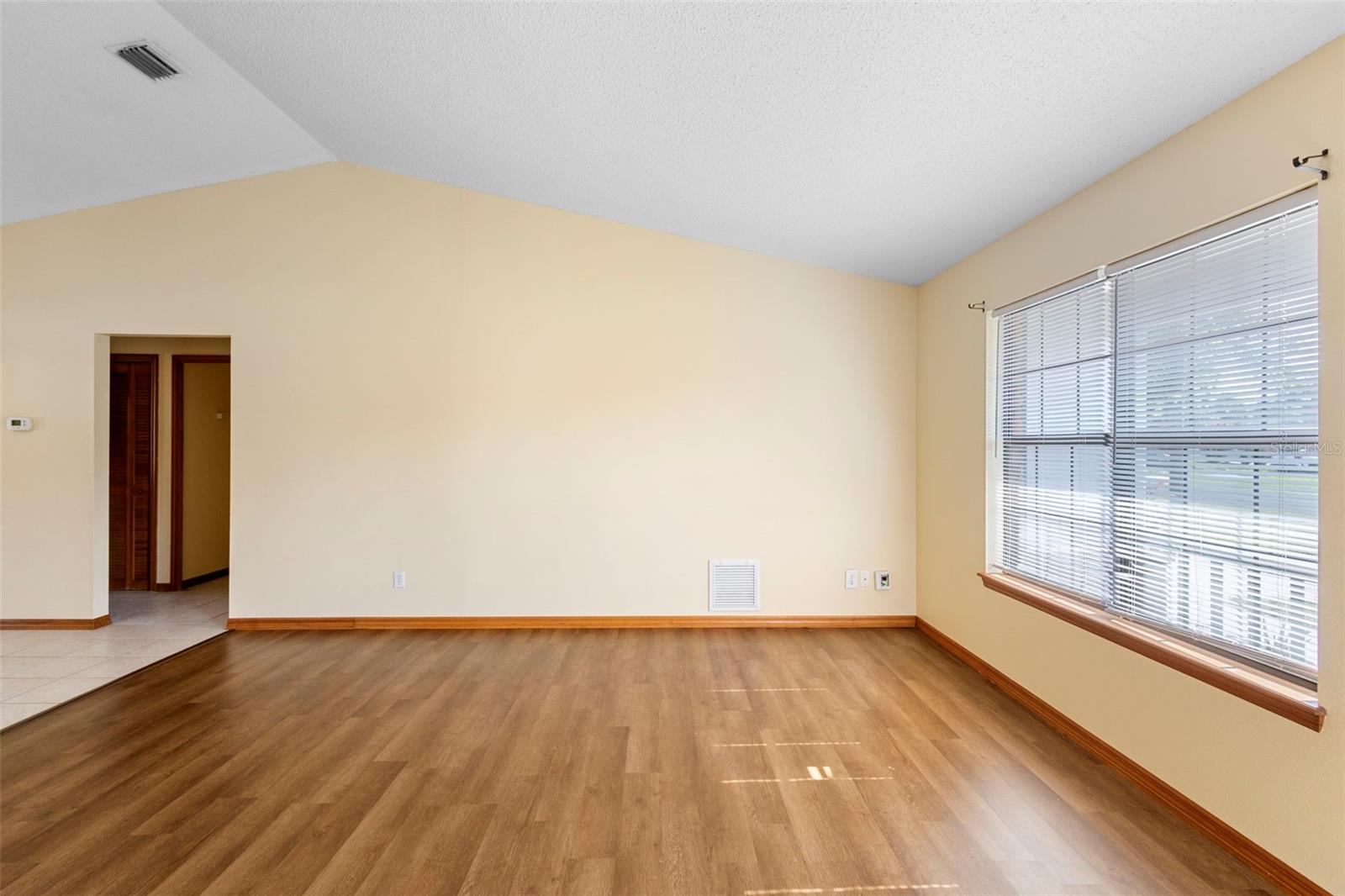 Image 34 of 53 For 1150 Orangewood Avenue