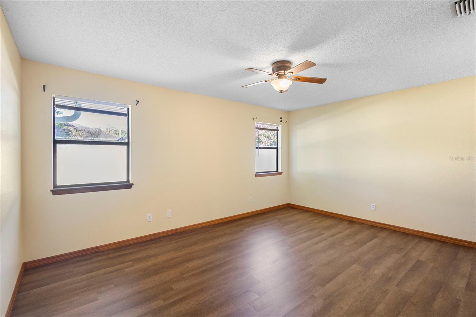 Image 40 of 53 For 1150 Orangewood Avenue